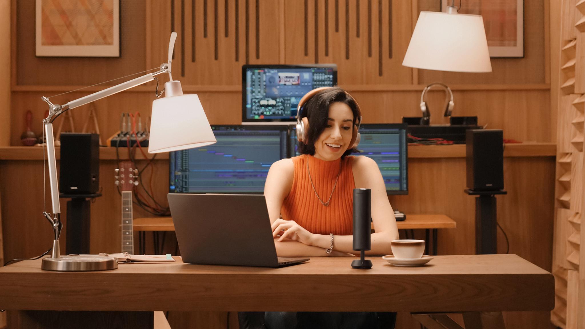 Insta360 Wave – AI-Driven Meeting Experience