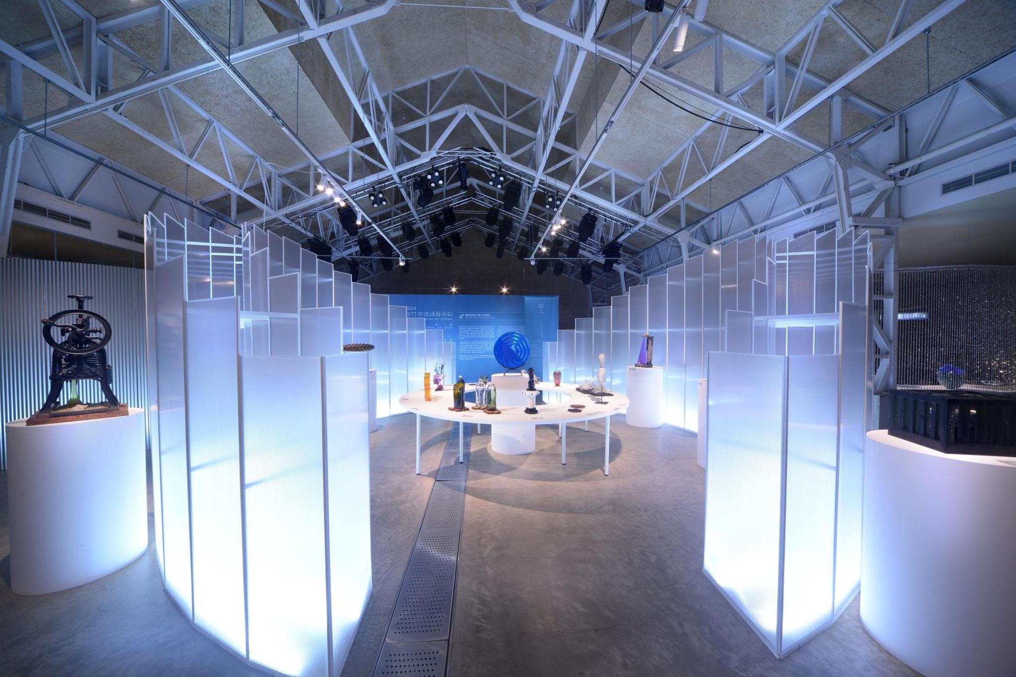 Splendid and Exquisite Like Crystal