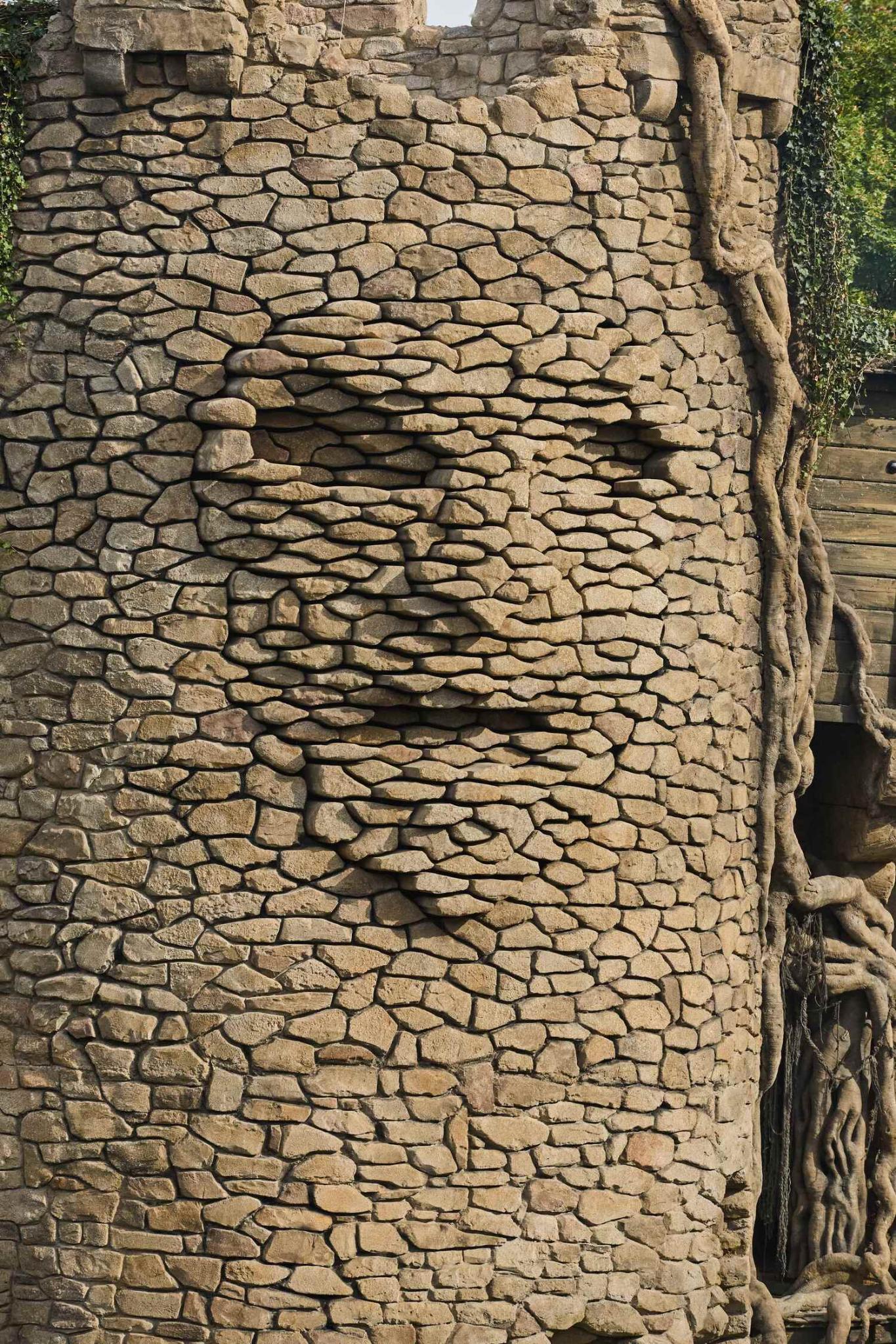 Outdoor Kinetic Sculpture for Puy du Fou