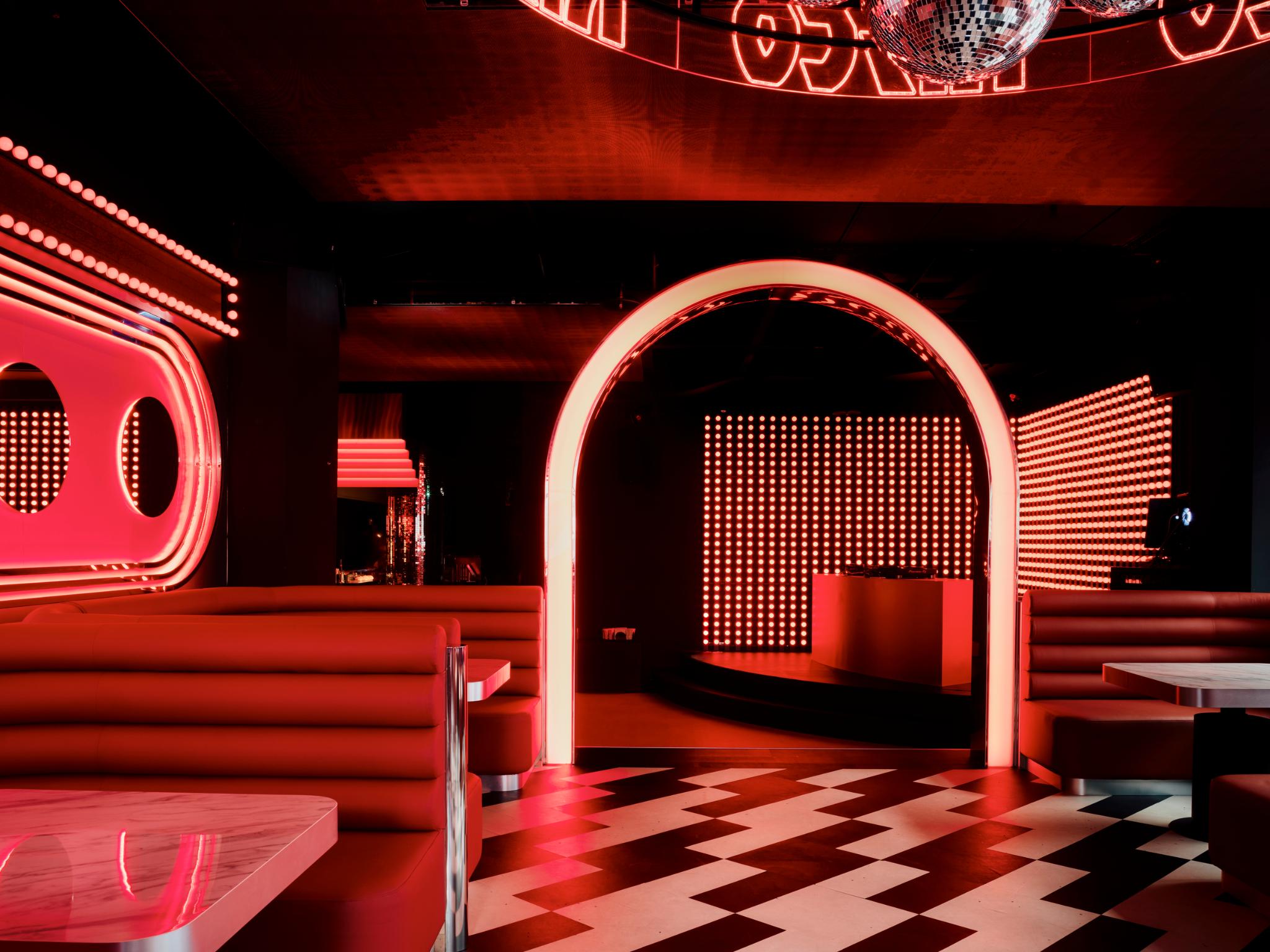 iF Design - KISCO: Night Falling to Immersive Stage