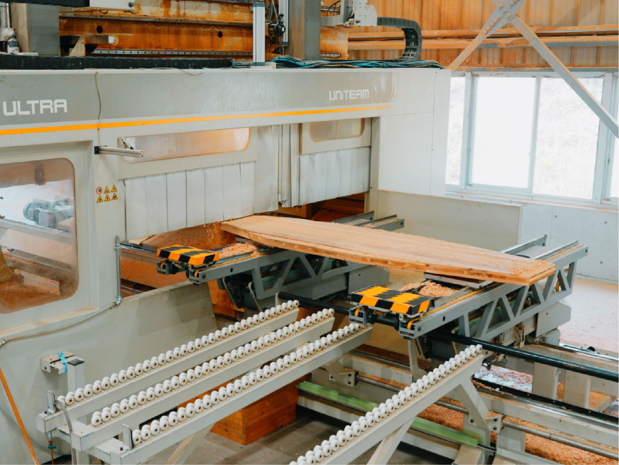 CLT hybrid construction method