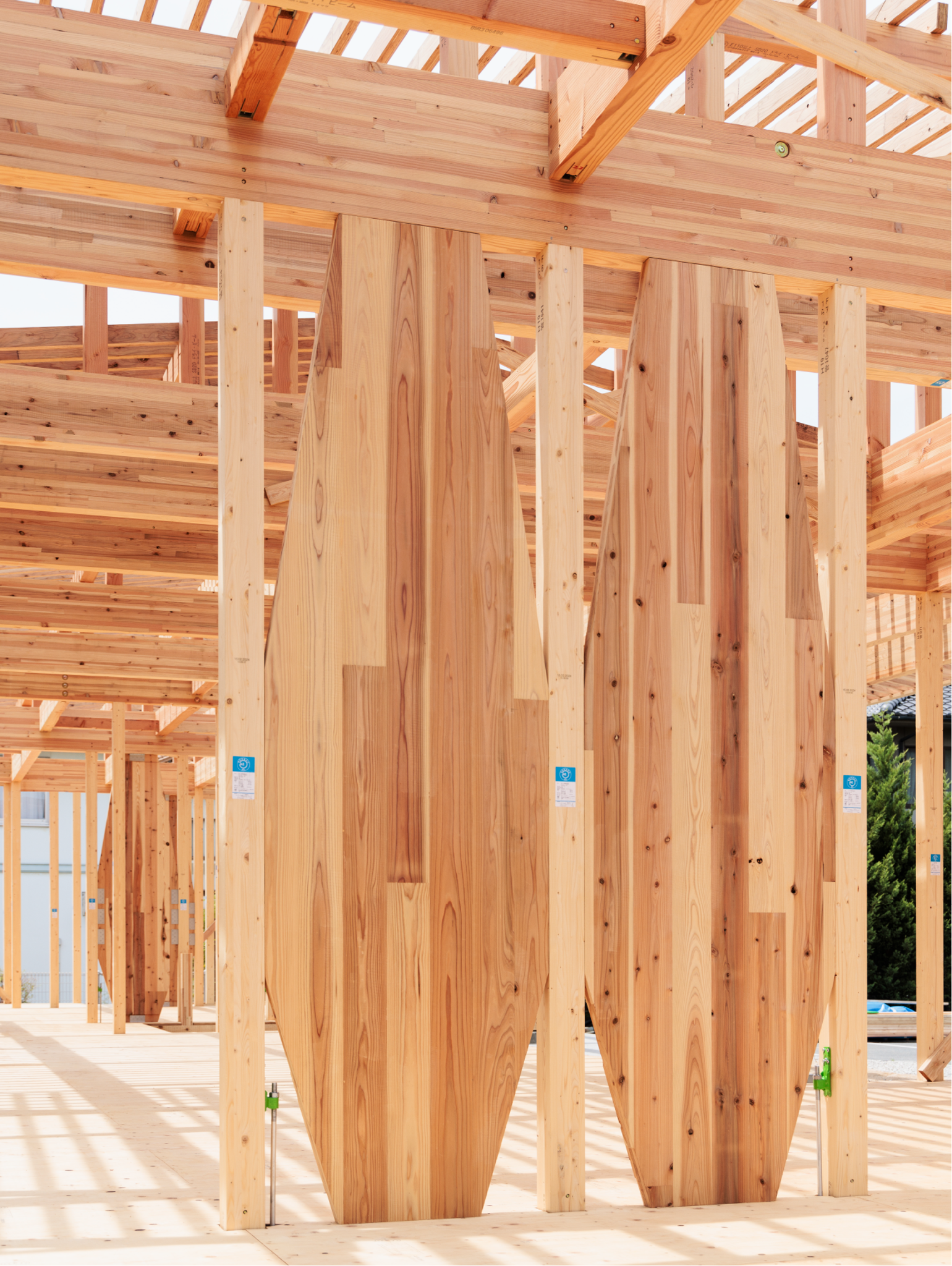 CLT hybrid construction method