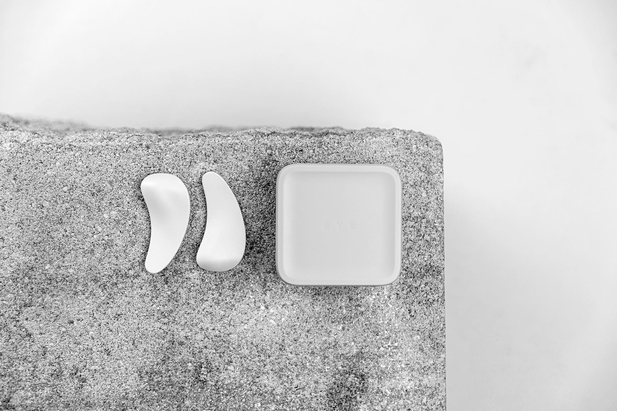 Temprastones