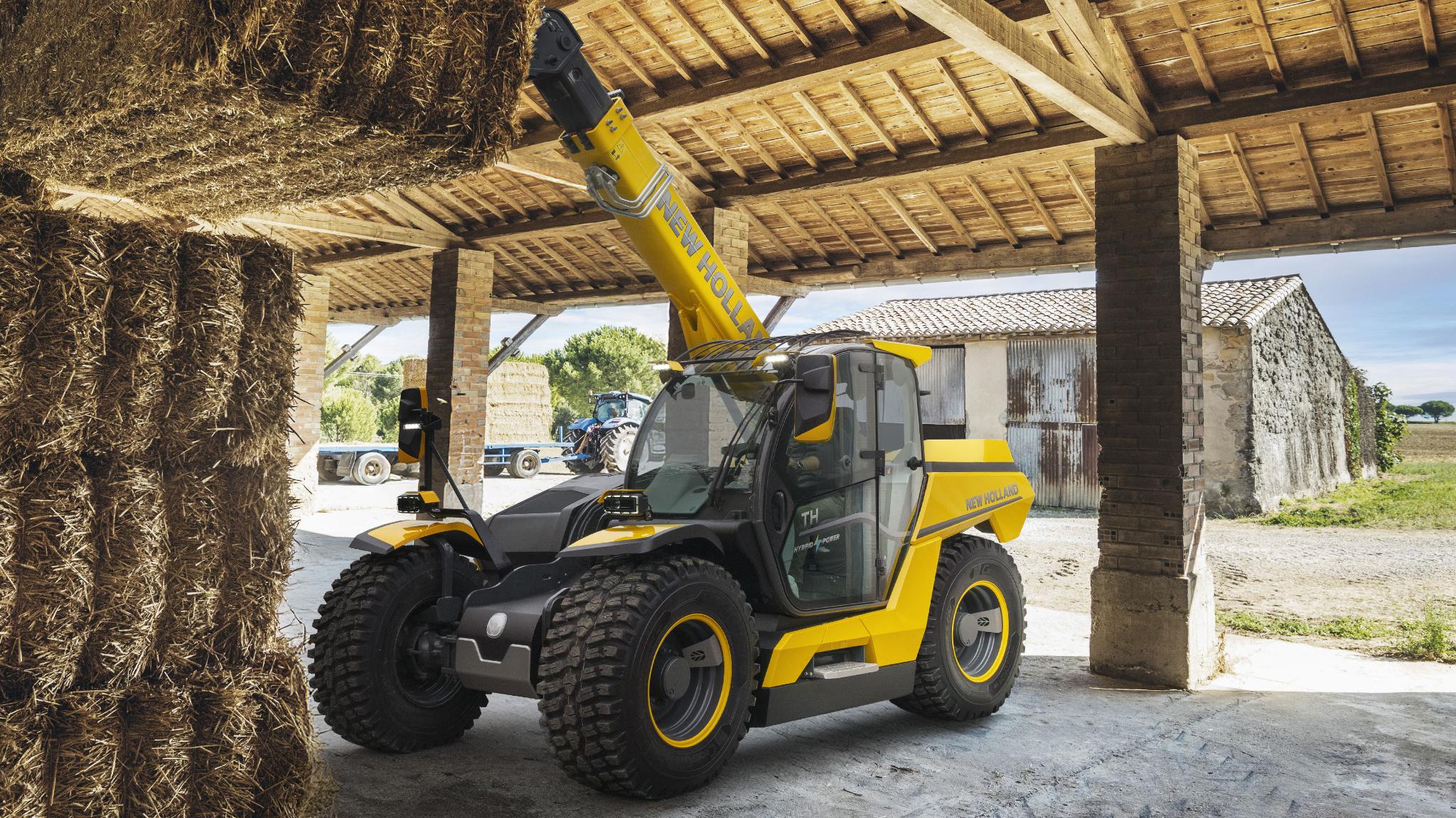 NEW HOLLAND HYBRID POWER TELEHANDLER
