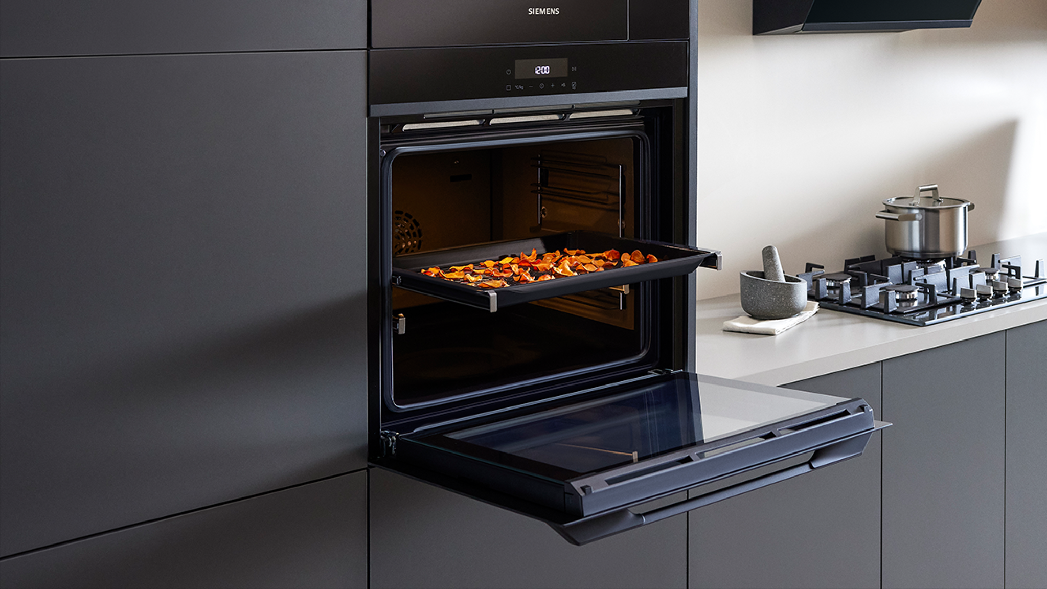 Siemens IQ500 XL Cavity Built-in Oven