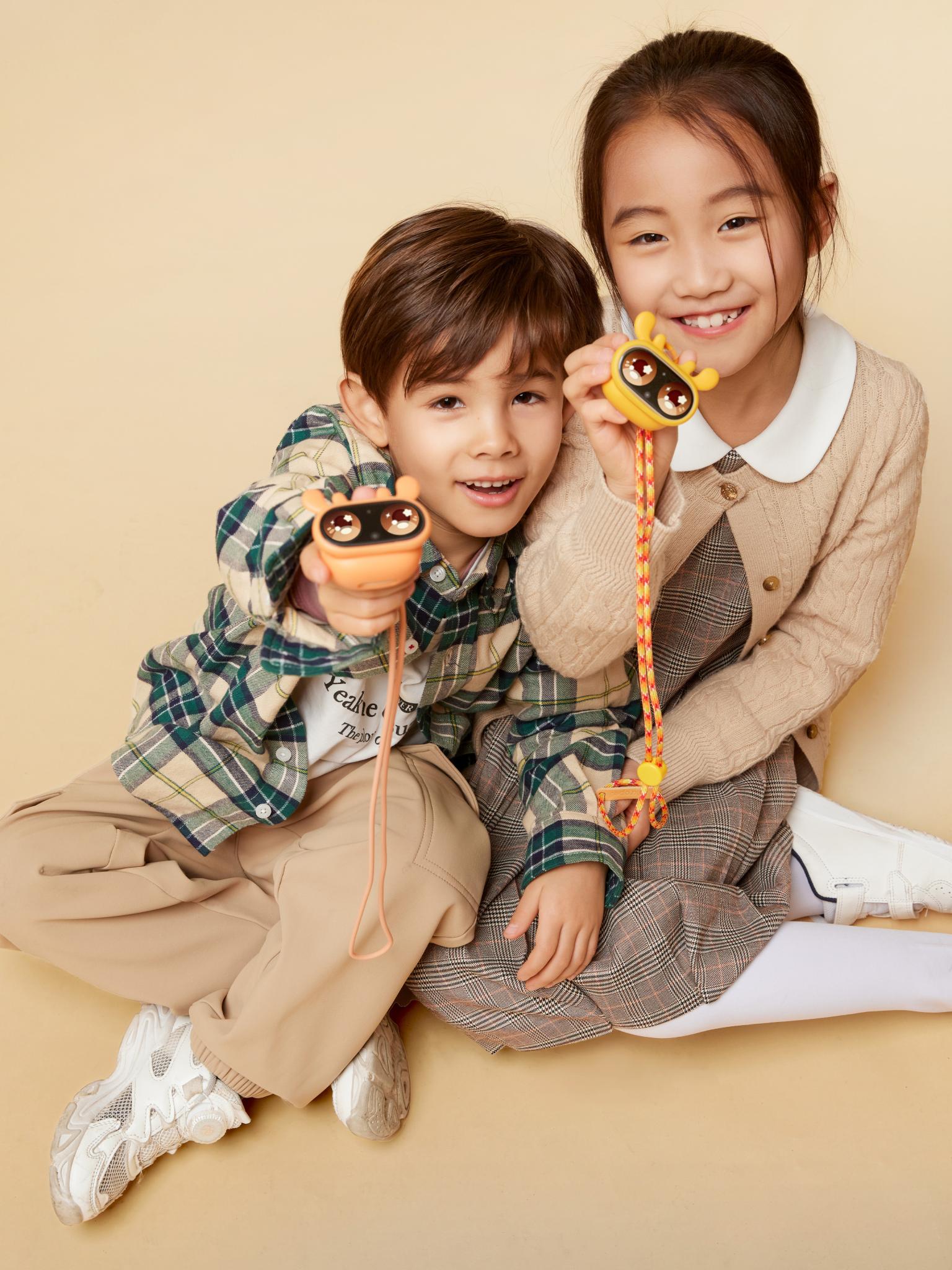 Lookee PocketSpeak AI