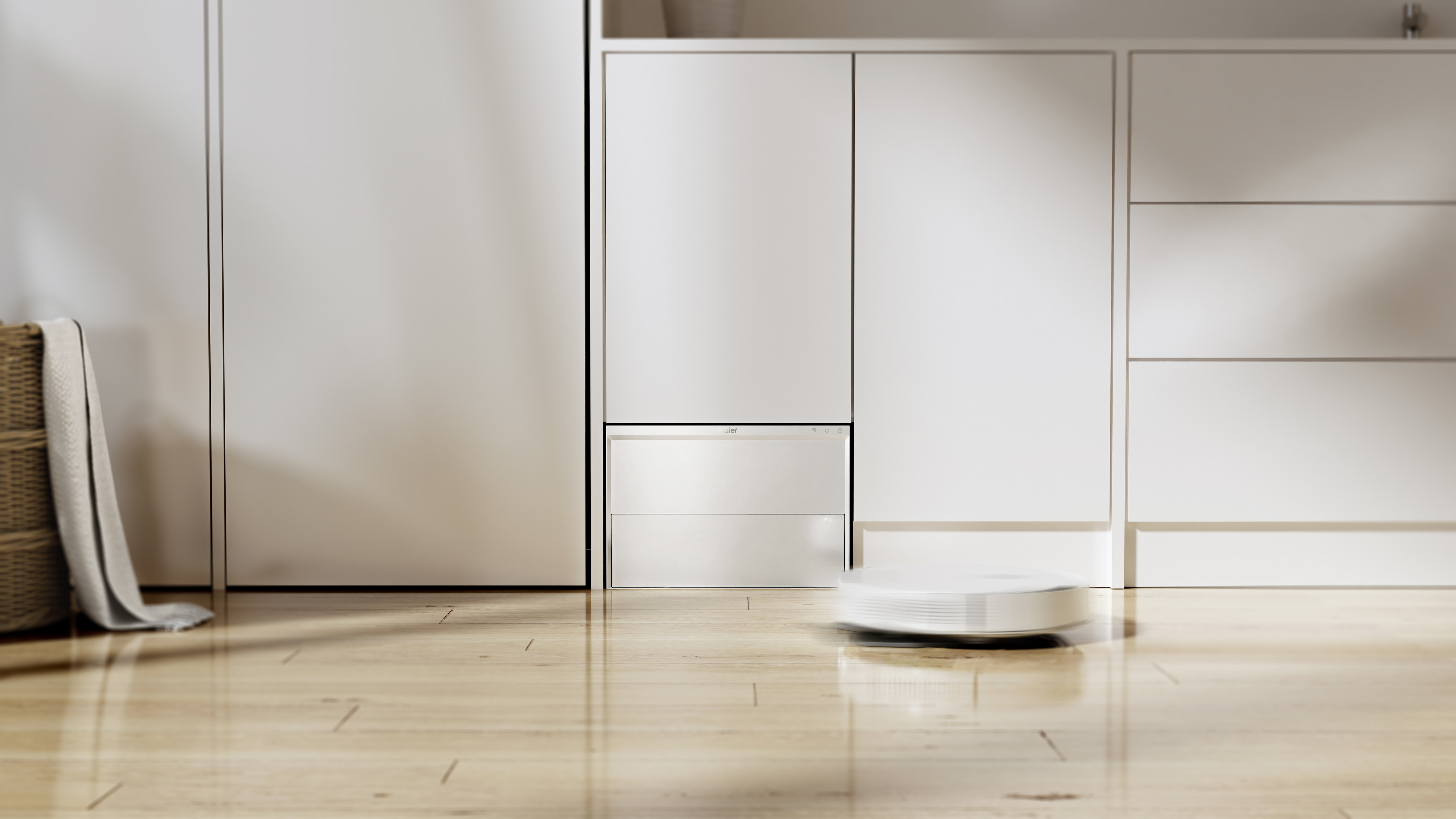 Haier Vacuum Cleaning Robots Station