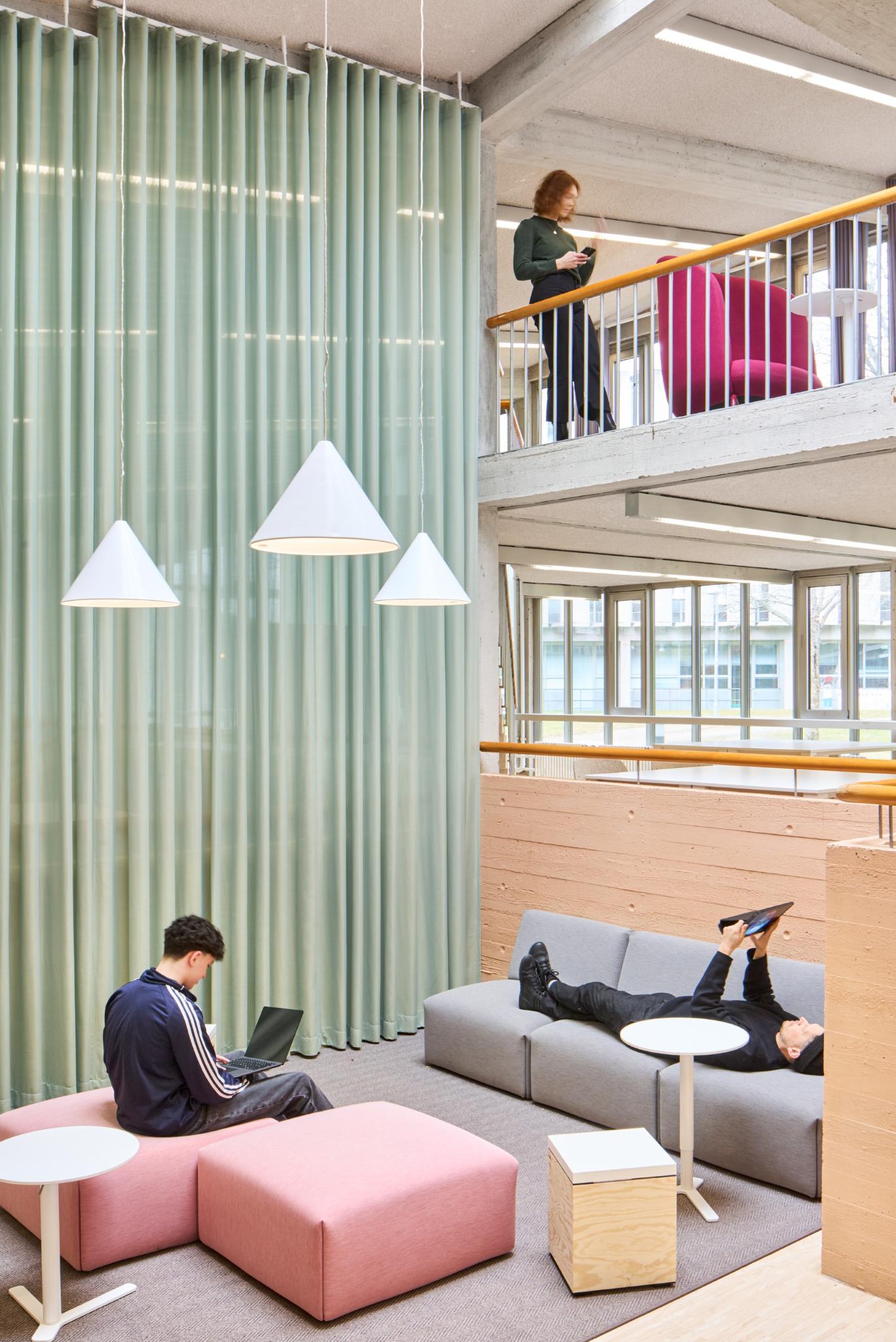 University of Stuttgart: Aquarium Learning Space