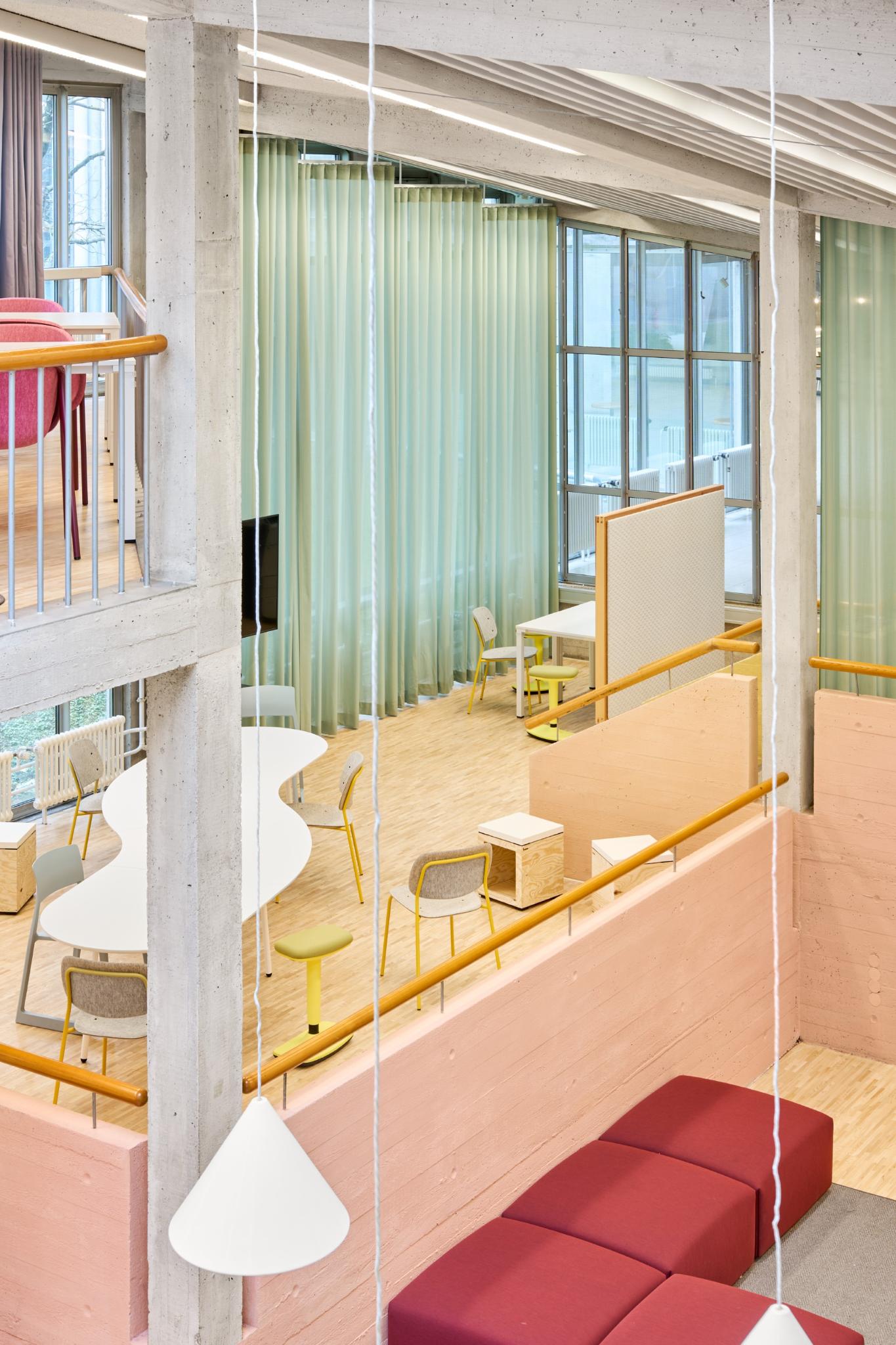 University of Stuttgart: Aquarium Learning Space