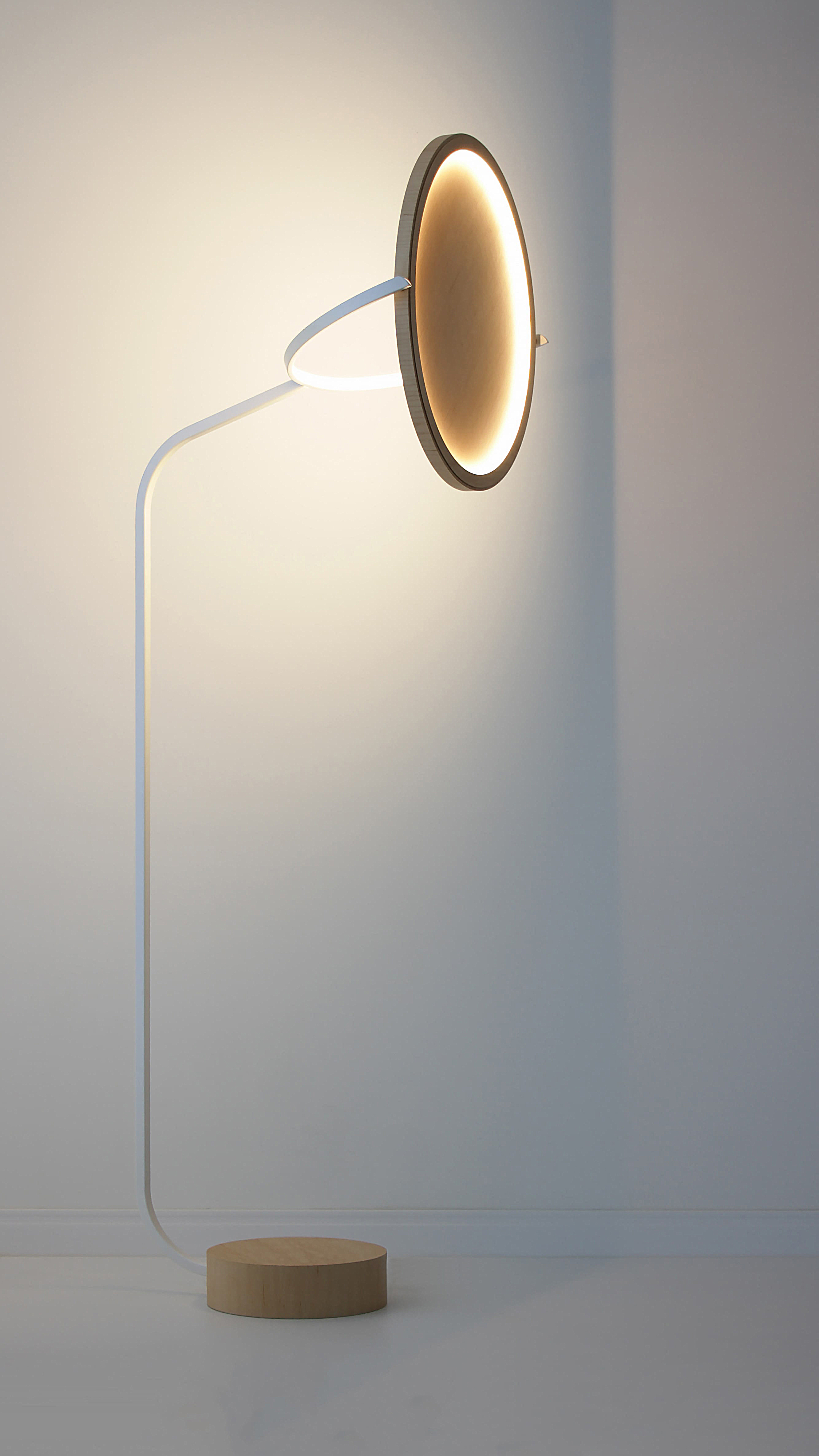 Naiá Floor Lamp