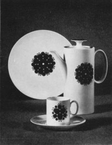 Form Medaillon, Dekor Rosette