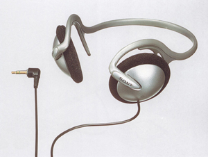 MDR-G61 Street Style