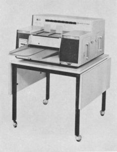 Mikrofilm-Aufnahmeg. 9509/000 Codex D 4000 + Tisch 9510/100