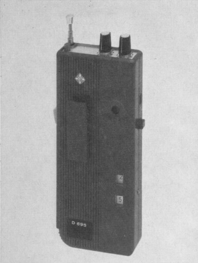 UHF Empfänger mit selektivem Rufsender D 695