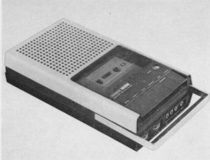 Cassetten-Tonbandgerät TRQ-290
