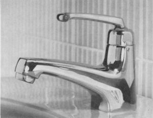 Waschtisch-Hebelmischer 100 210 1
