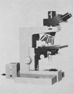 Laboratoriums- und Forschungsmikroskop ORTHULUX ll 510 153