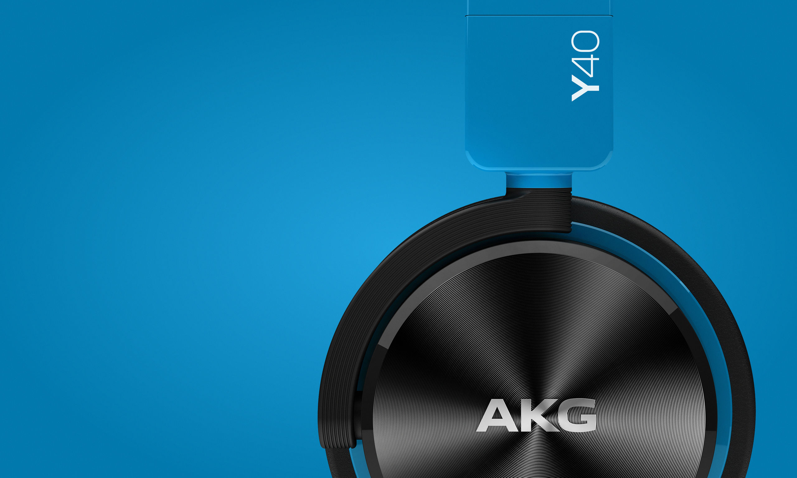 AKG Y40