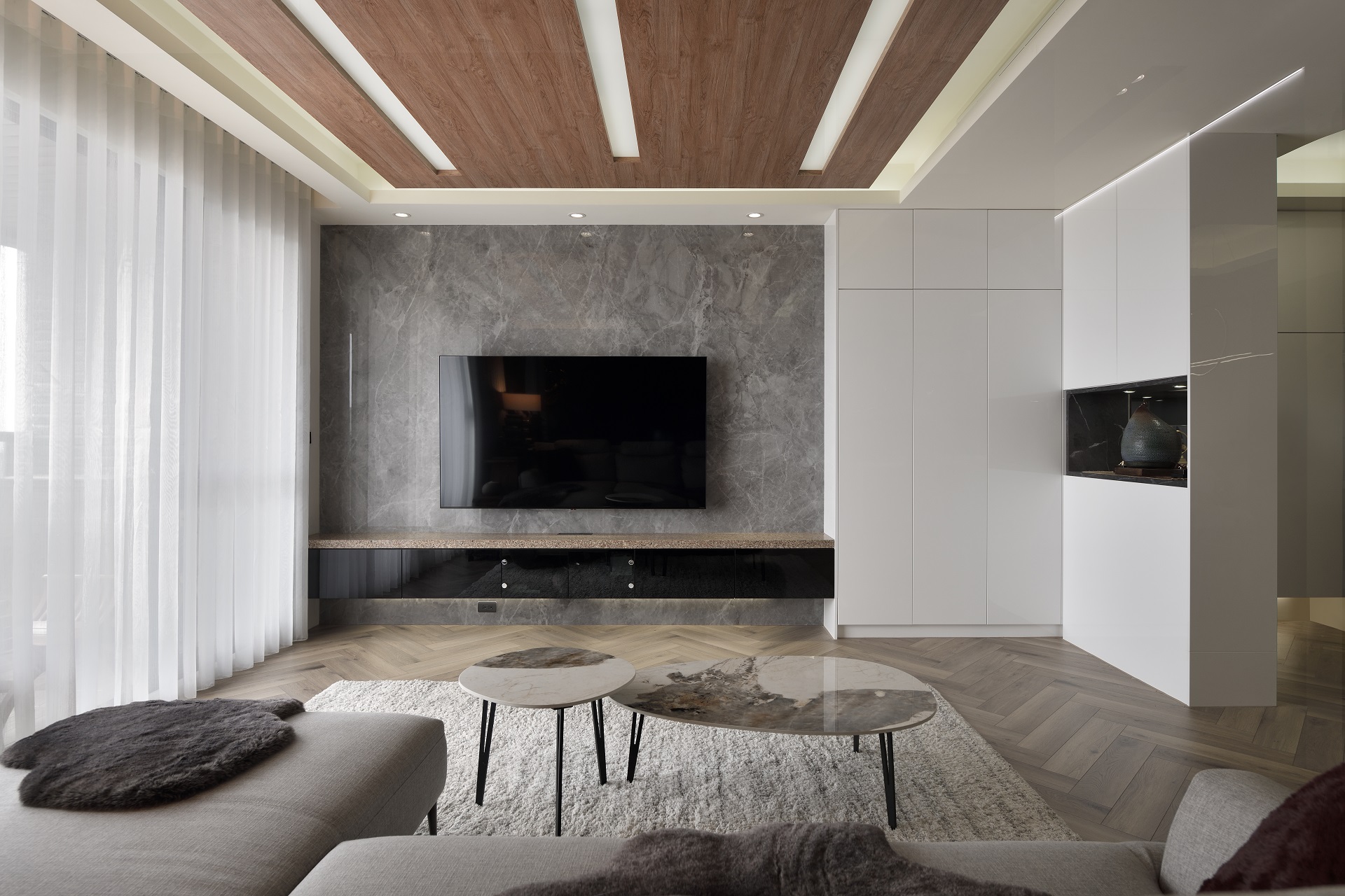 Harmony of Nature - The Luxurious Contrast of Wood