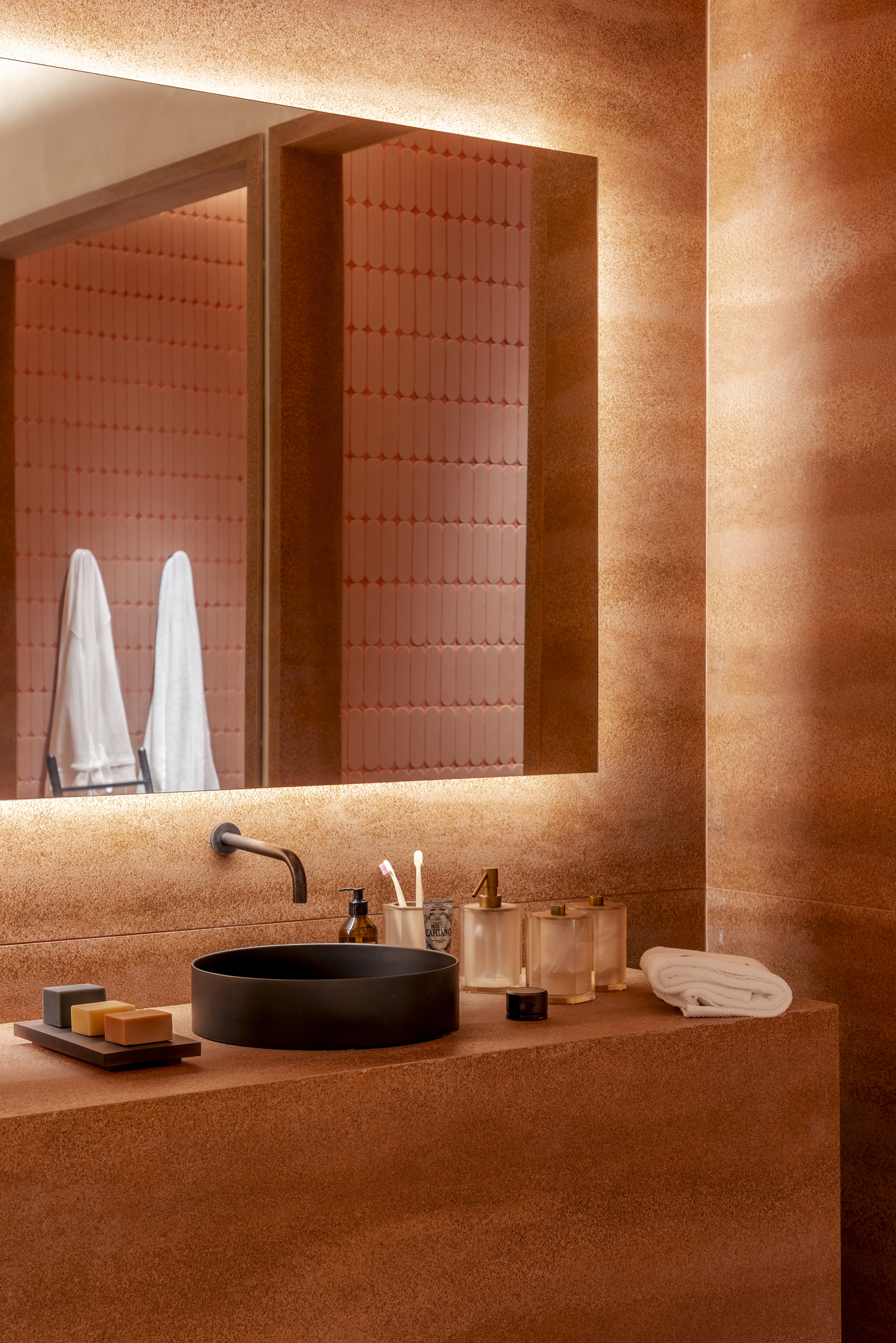 Petra Taipa by Marina Linhares