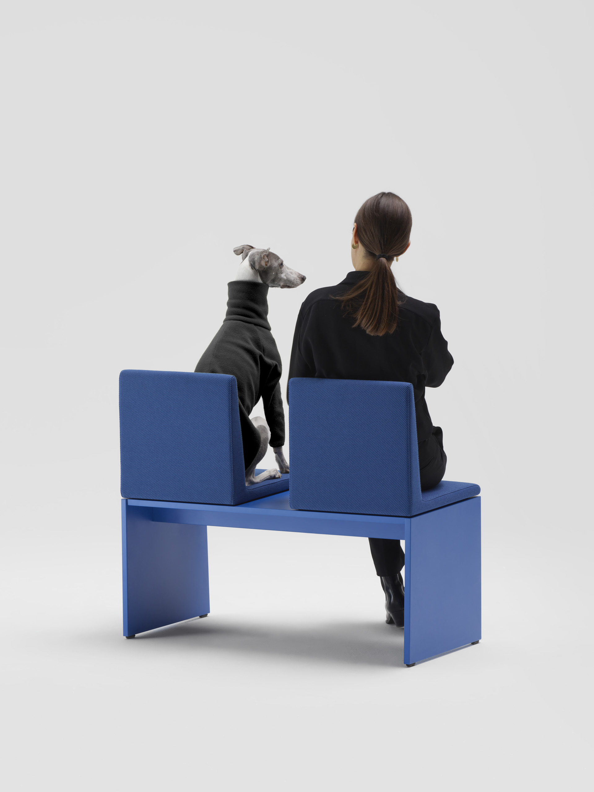 ohh: family of seating furniture