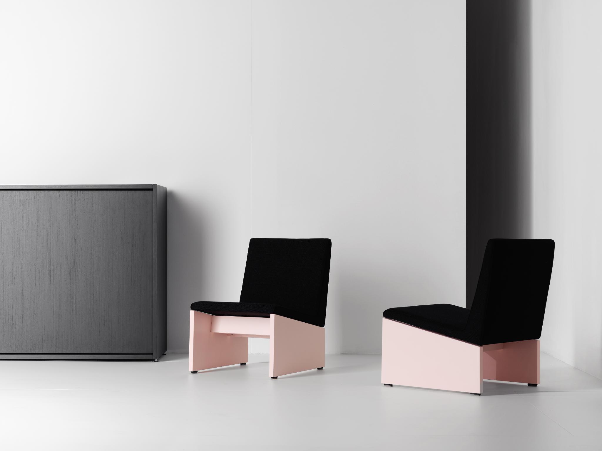 ohh: family of seating furniture