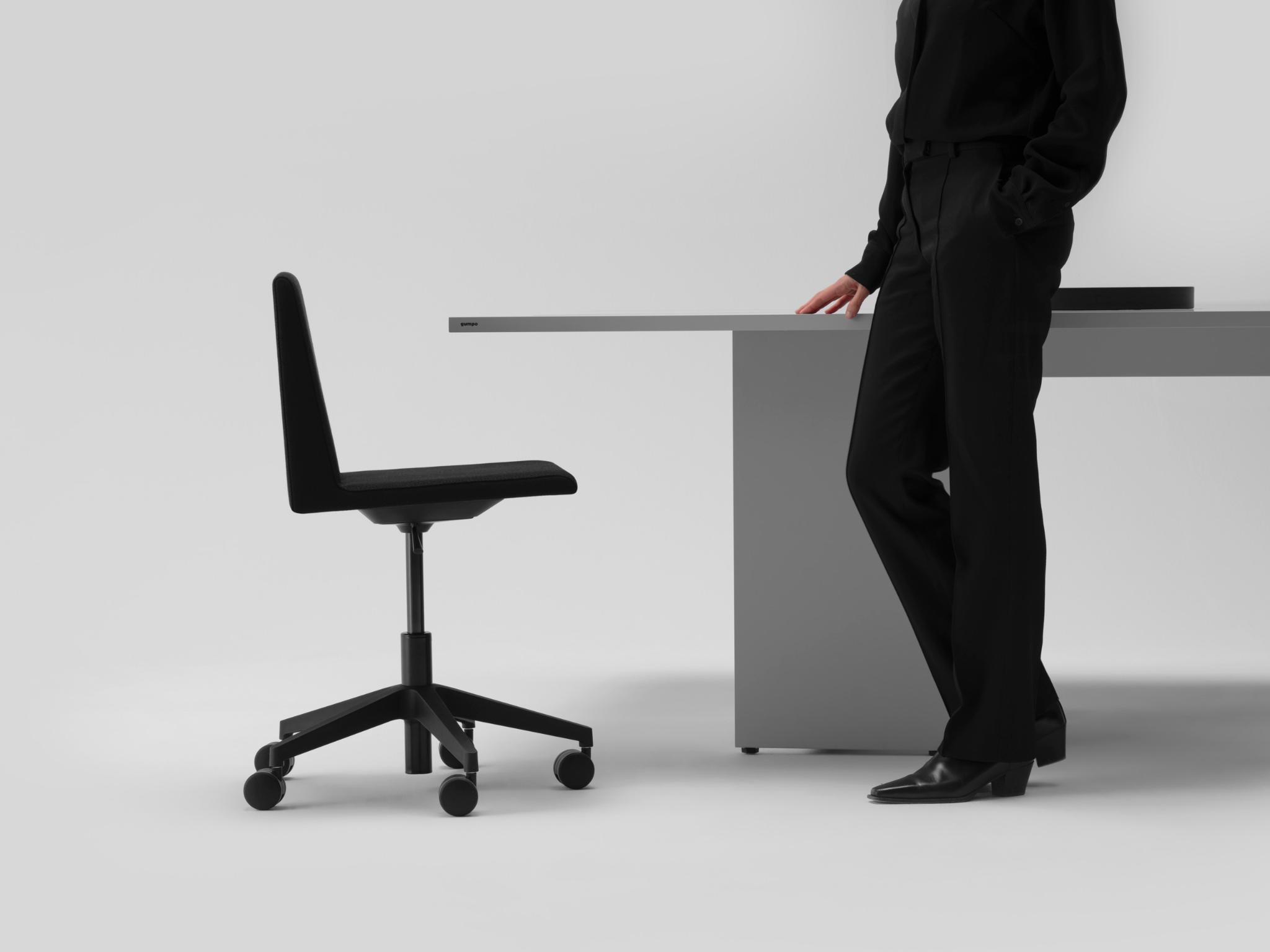 ohh: family of seating furniture