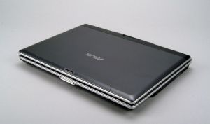 Asus R1