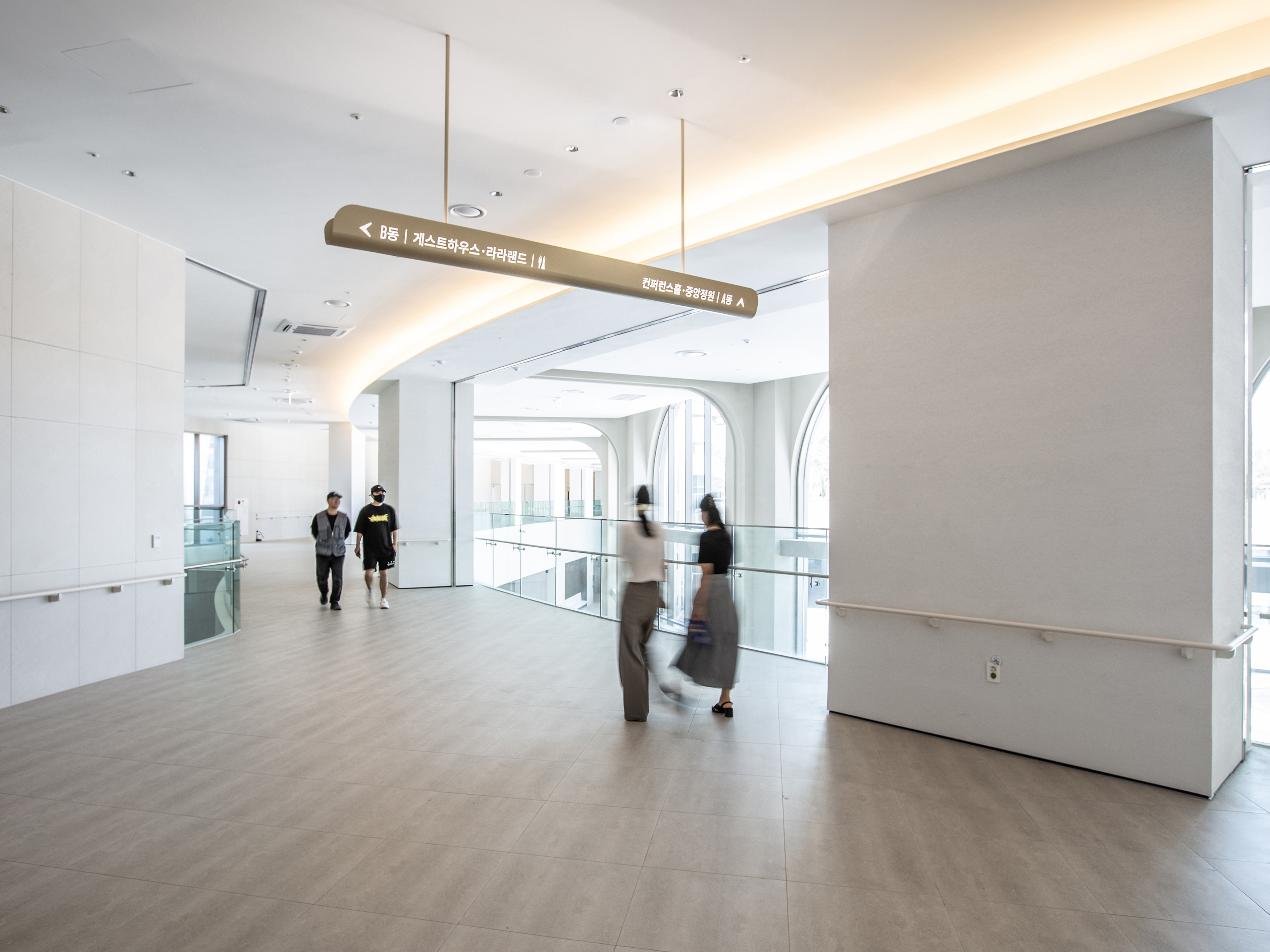 Wayfinding system of LHOUR senior town