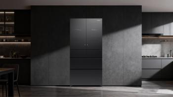 HISENSE U9 AI-POWERED REFRIGERATOR