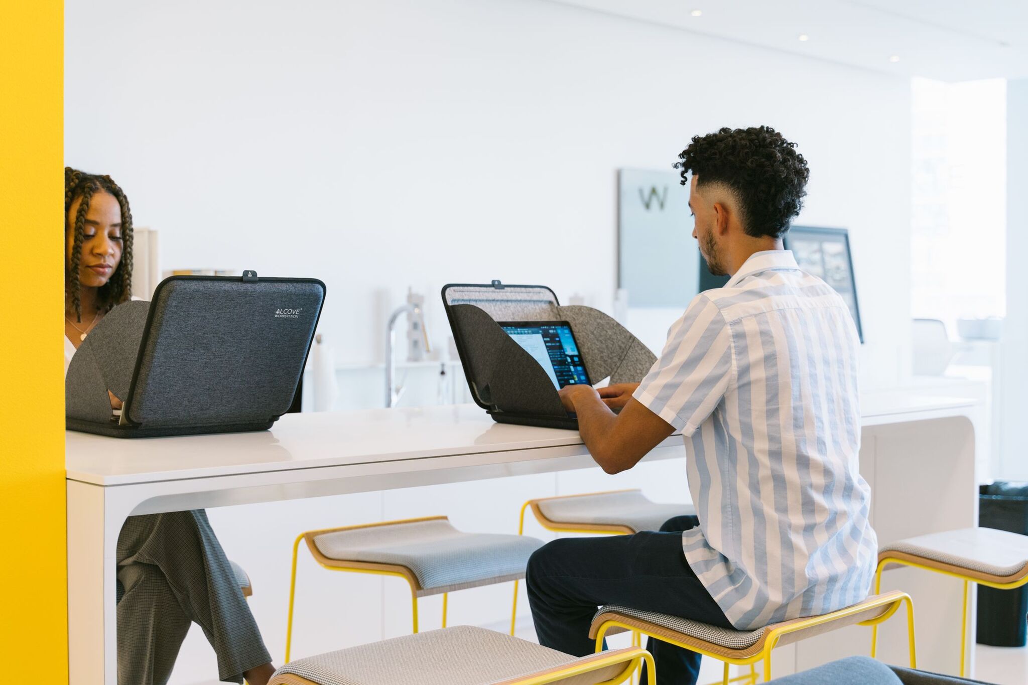 Alcove Workstation