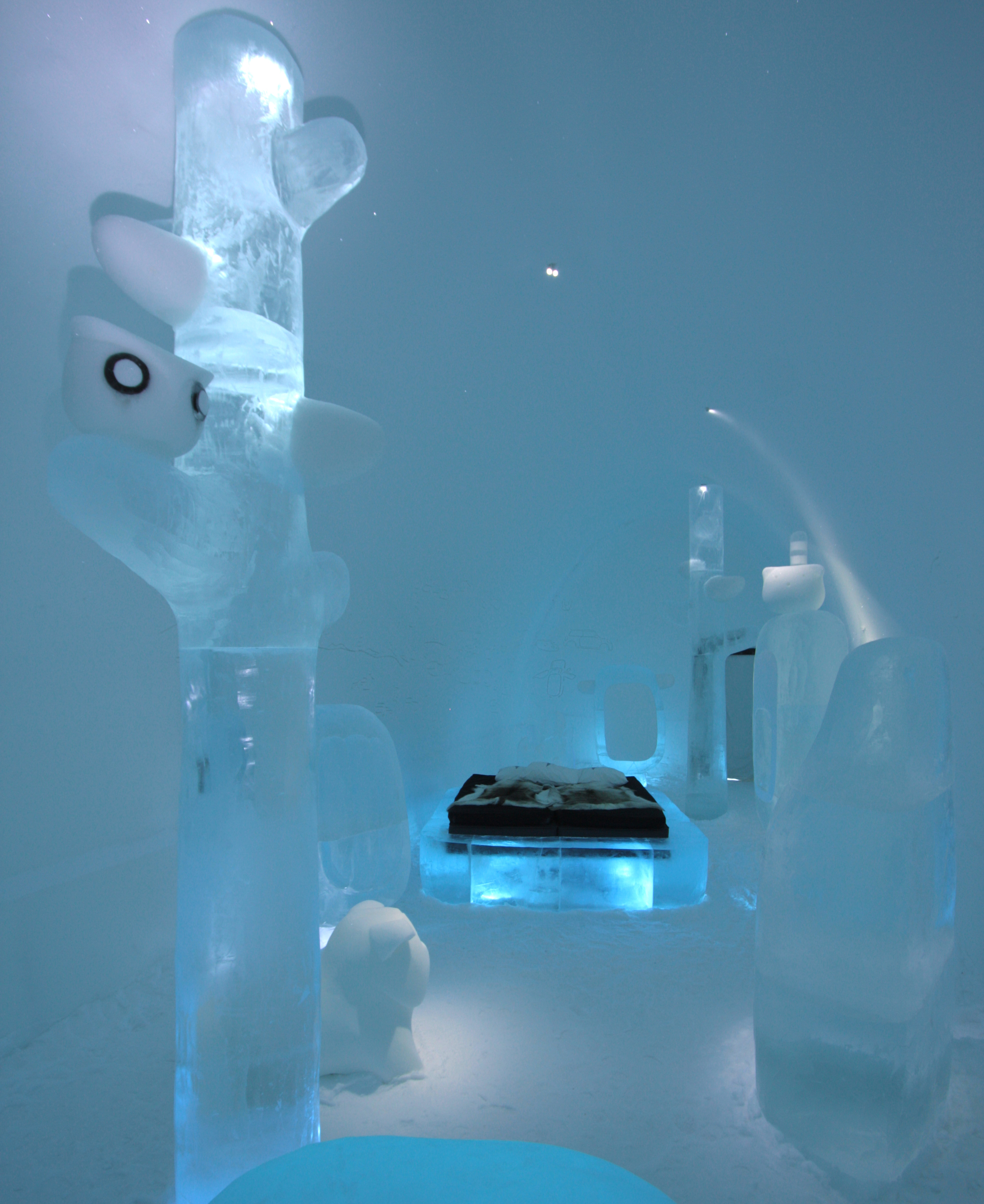 MINI ICEHOTEL