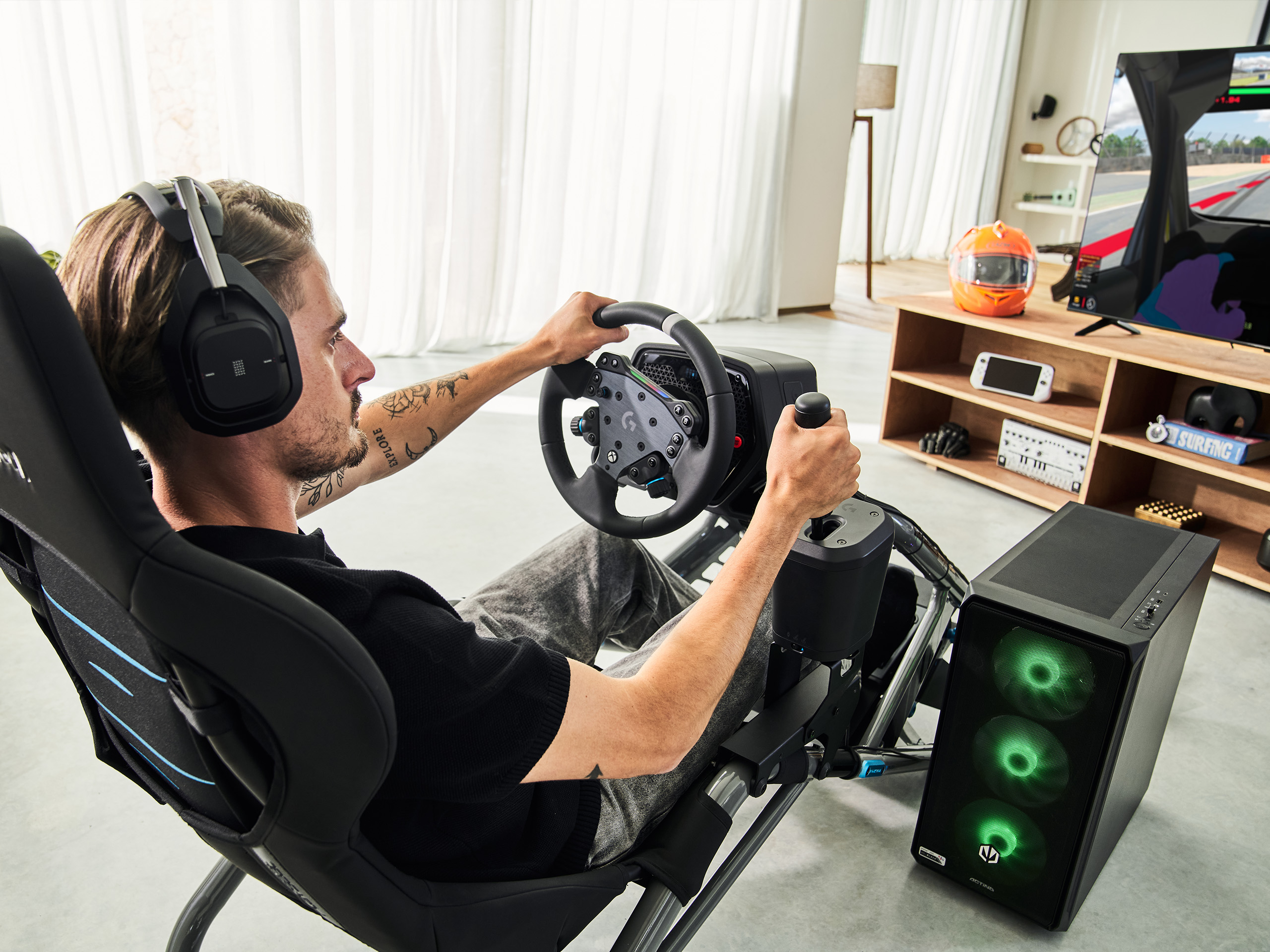 Racing Series: Logitech G Racing Sim