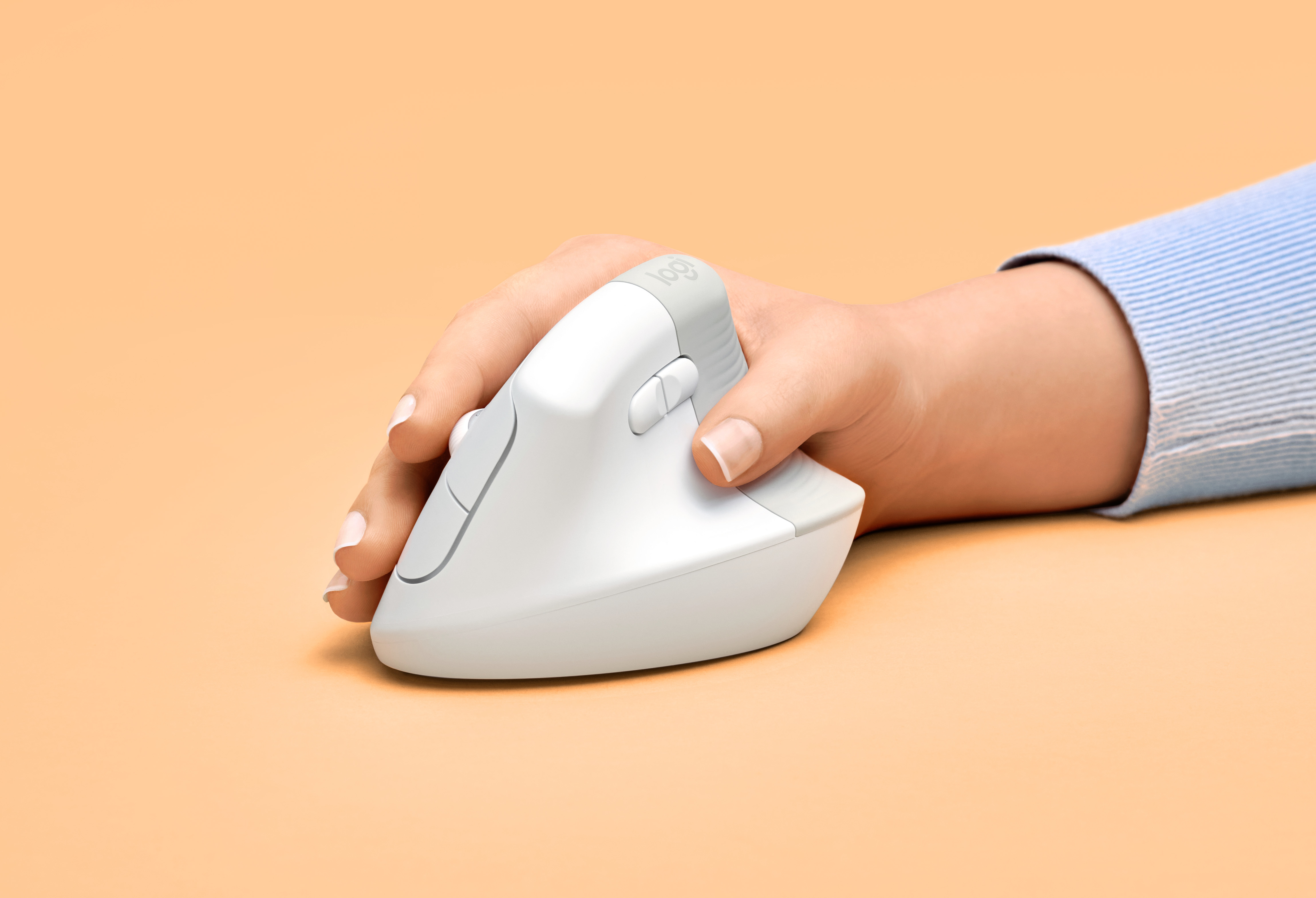 Logitech Lift Ergonomic Mouse