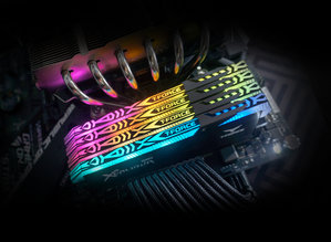 T-FORCE XCALIBUR RGB DDR4
