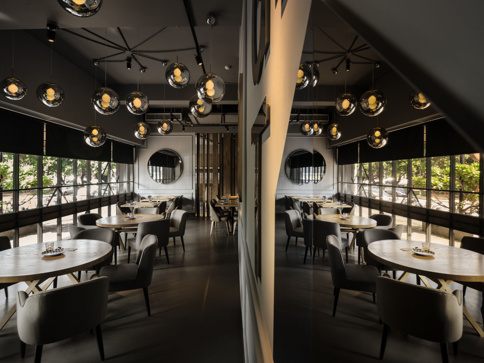 Go Eat Tapas DINING BAR