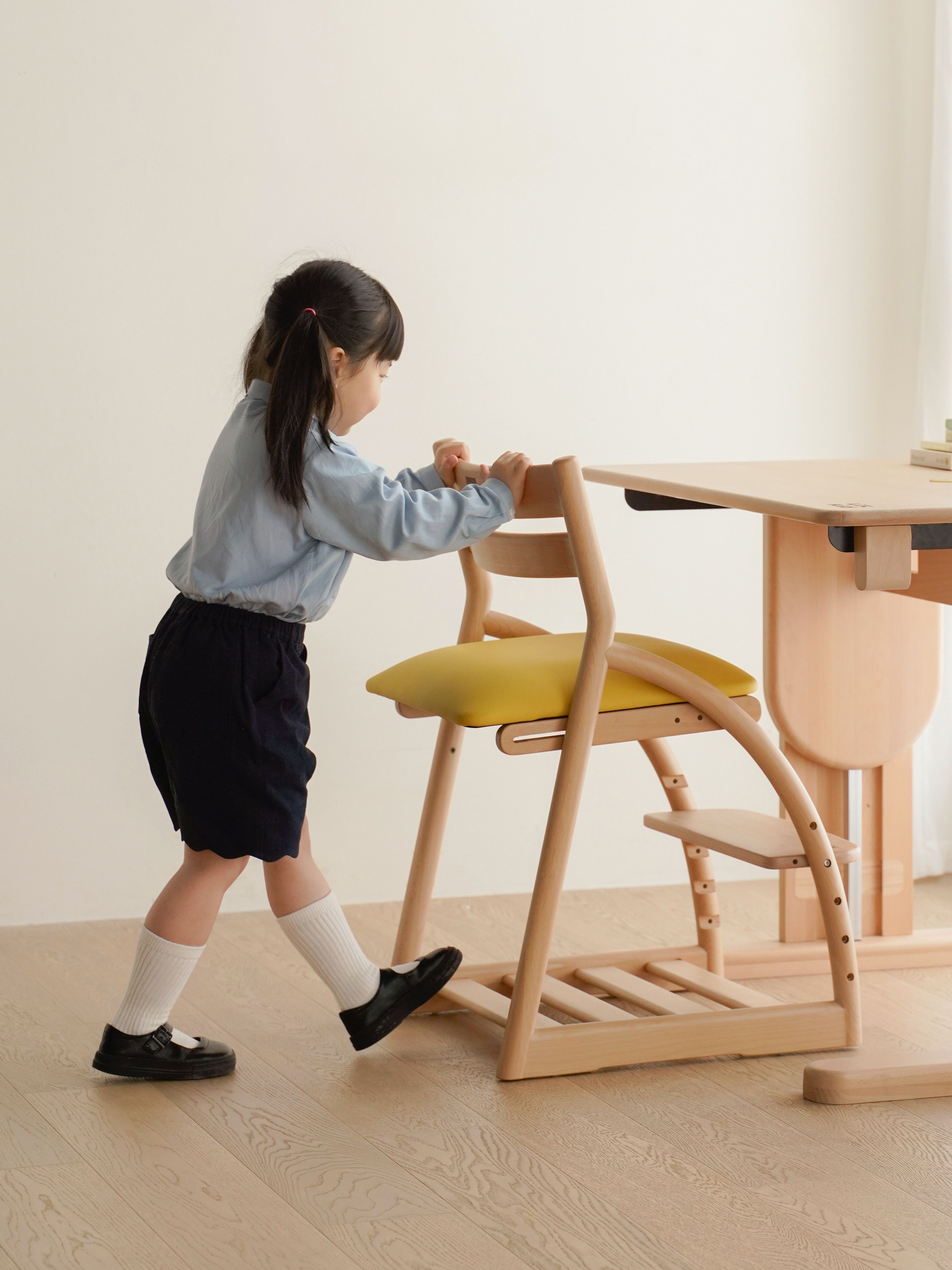 LIKKID Rainbow Chair