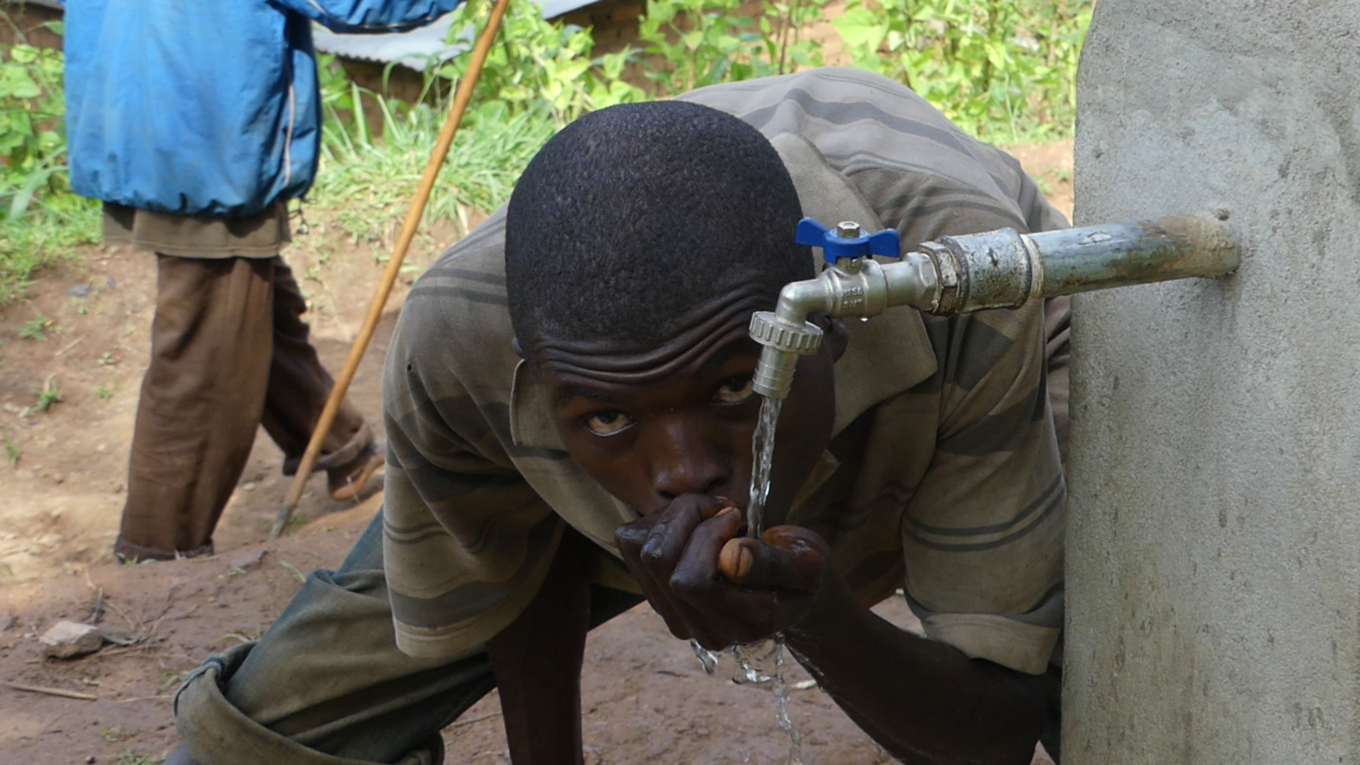 EAU SOURCE DE VIE ET DEVELOPPEMENT