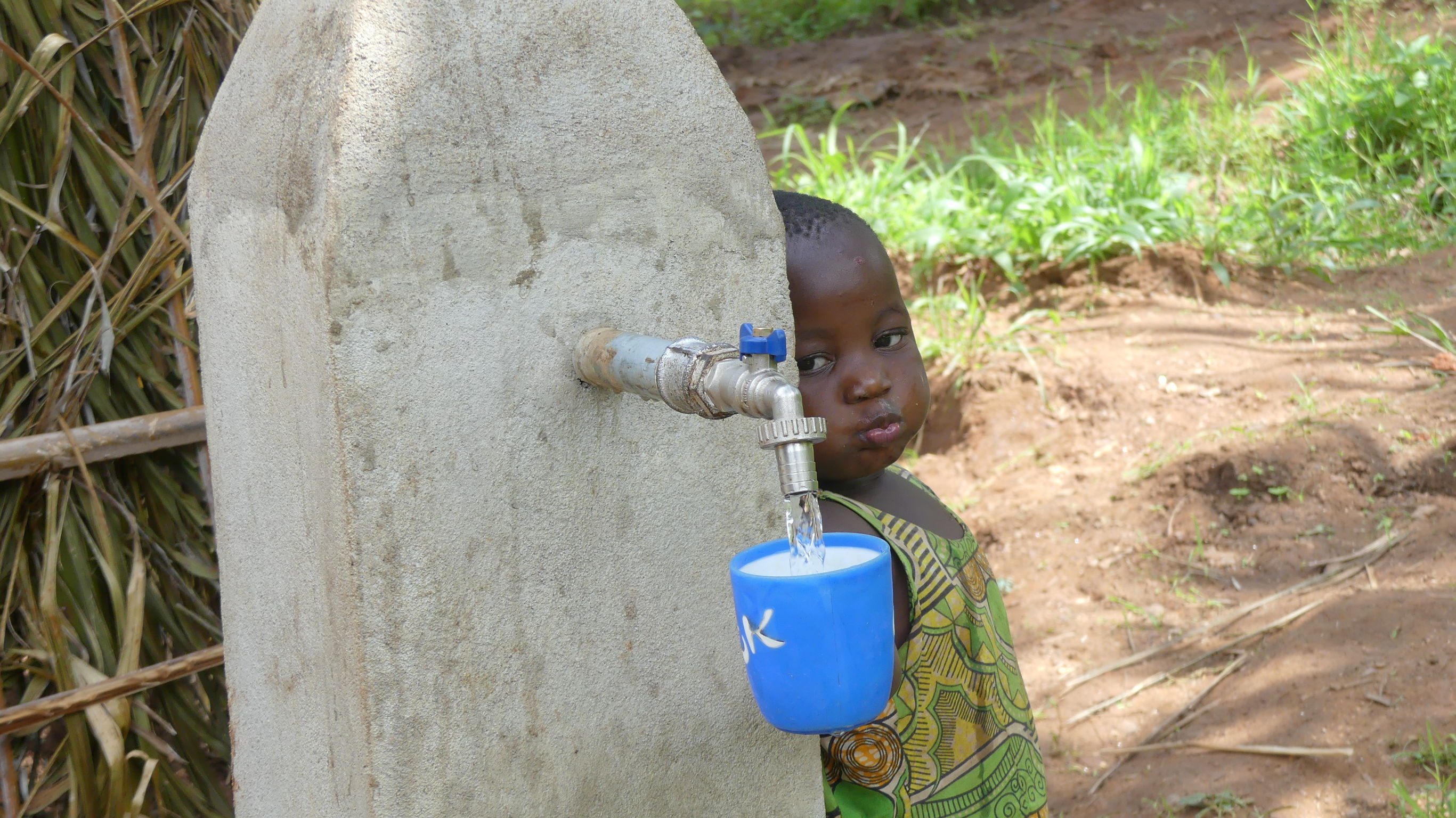 EAU SOURCE DE VIE ET DEVELOPPEMENT