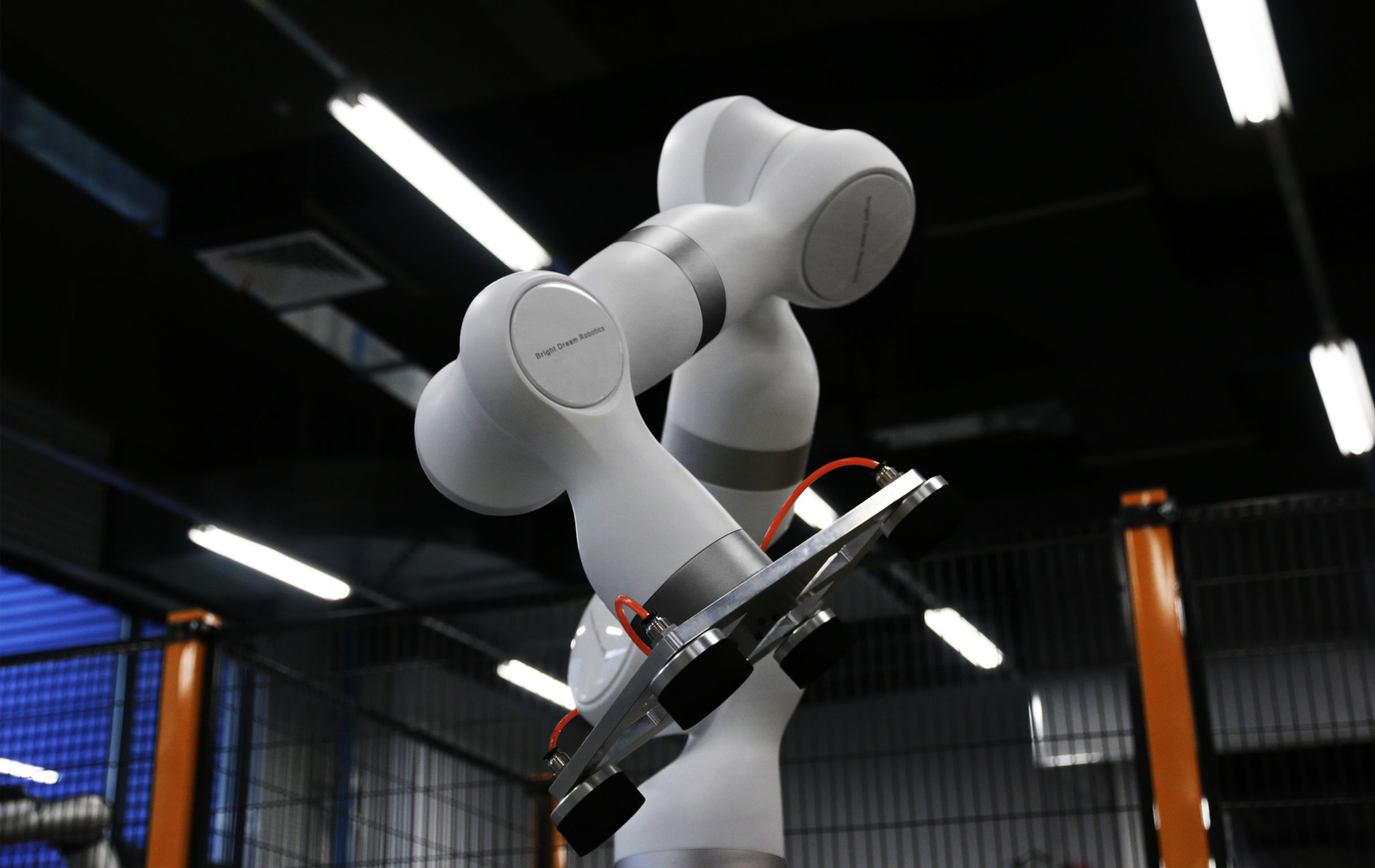 Seven-axis robotic arm