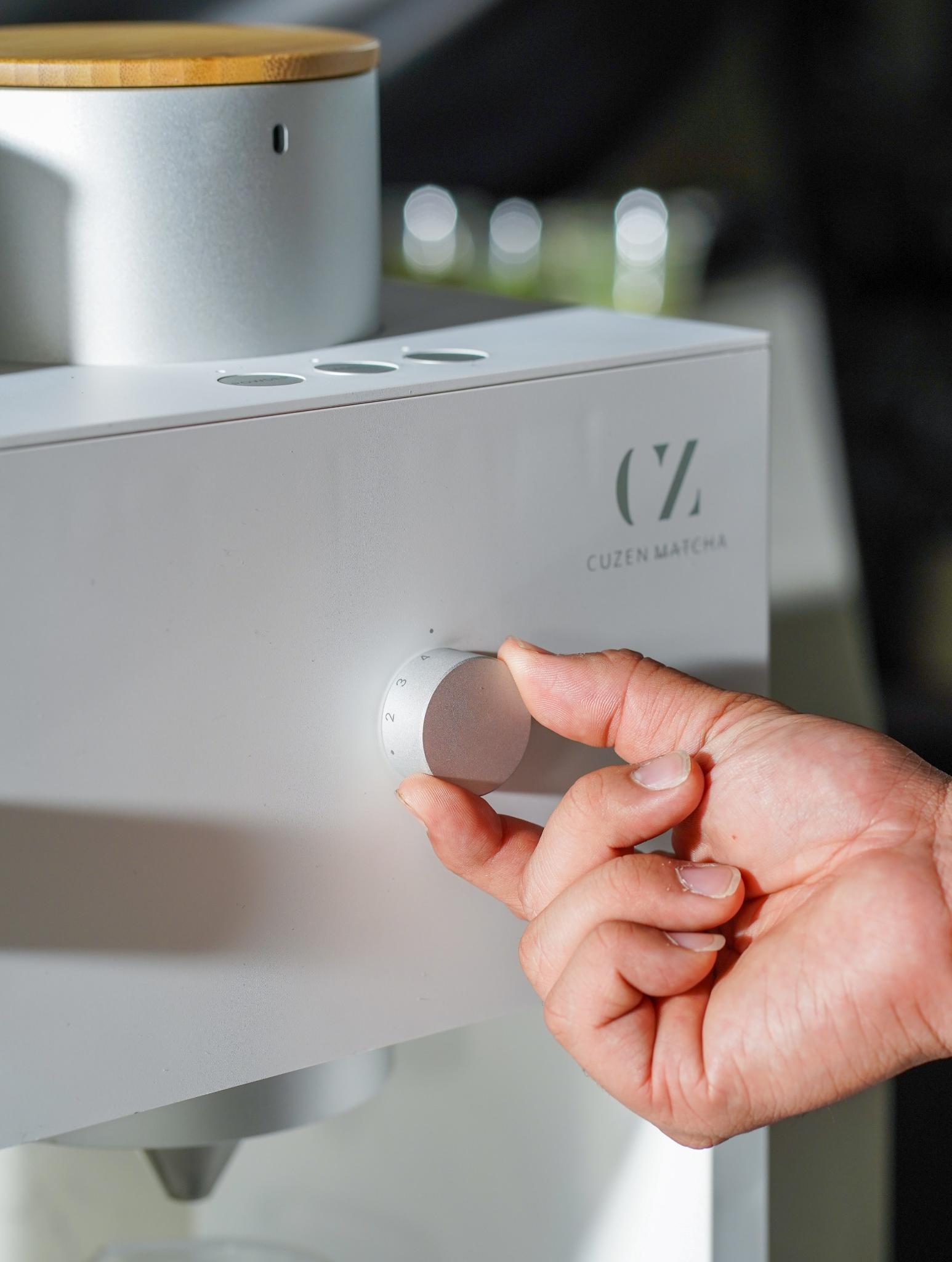 Cuzen Matcha Maker Pro