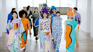 ISSEY MIYAKE SS2021 “UNPACK THE COMPACT” - iF Design