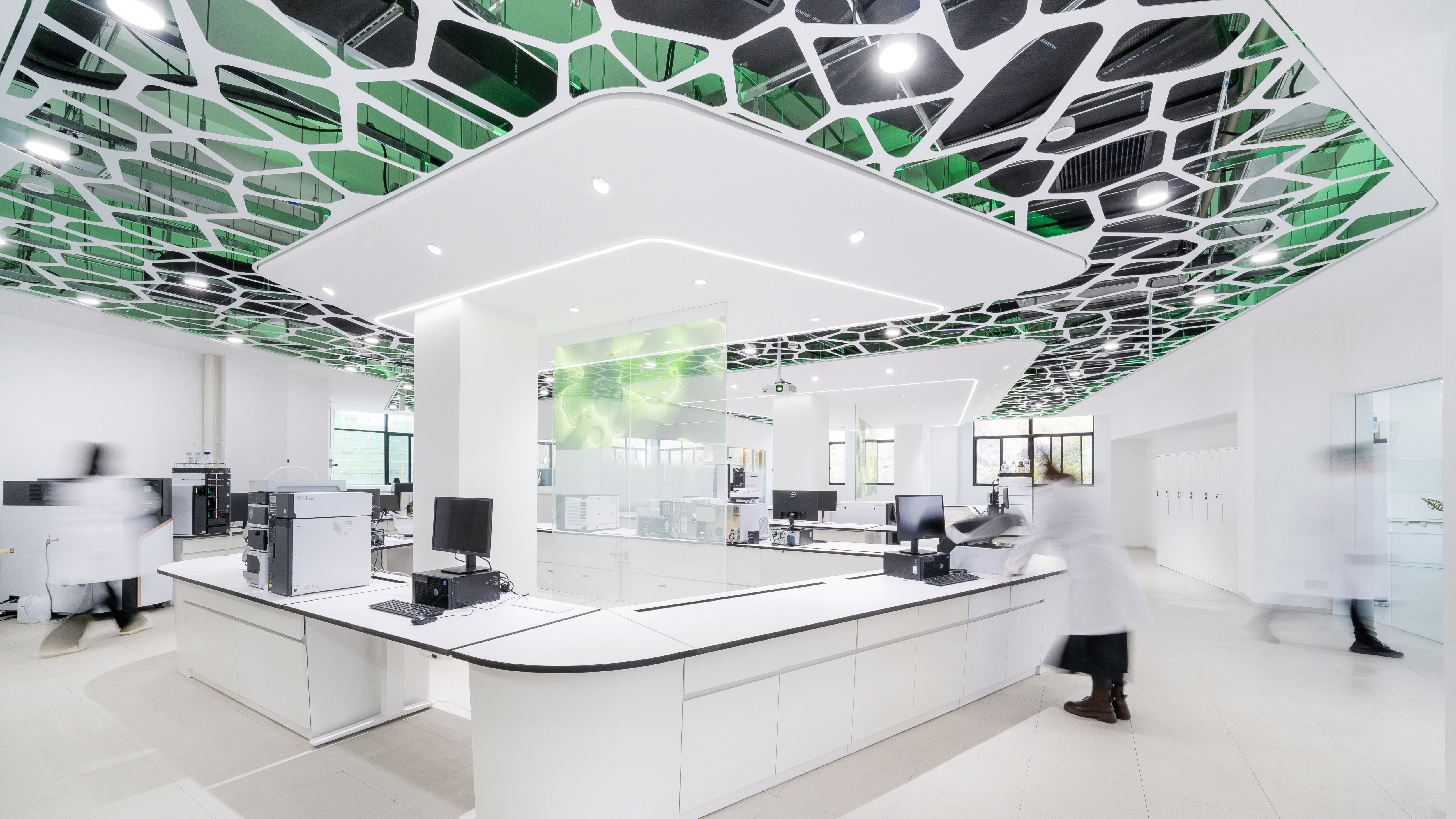 Nature-Inspired Innovation Lab