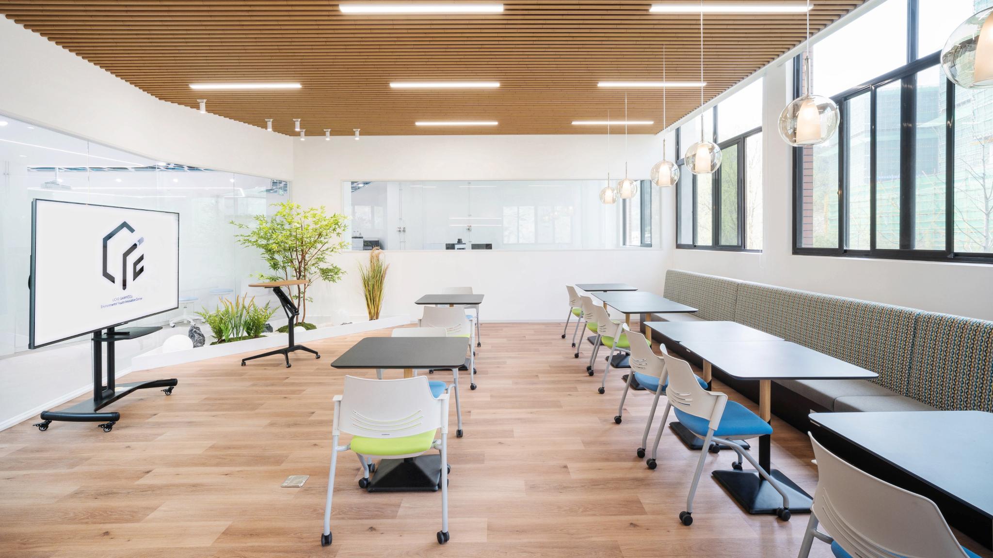 Nature-Inspired Innovation Lab