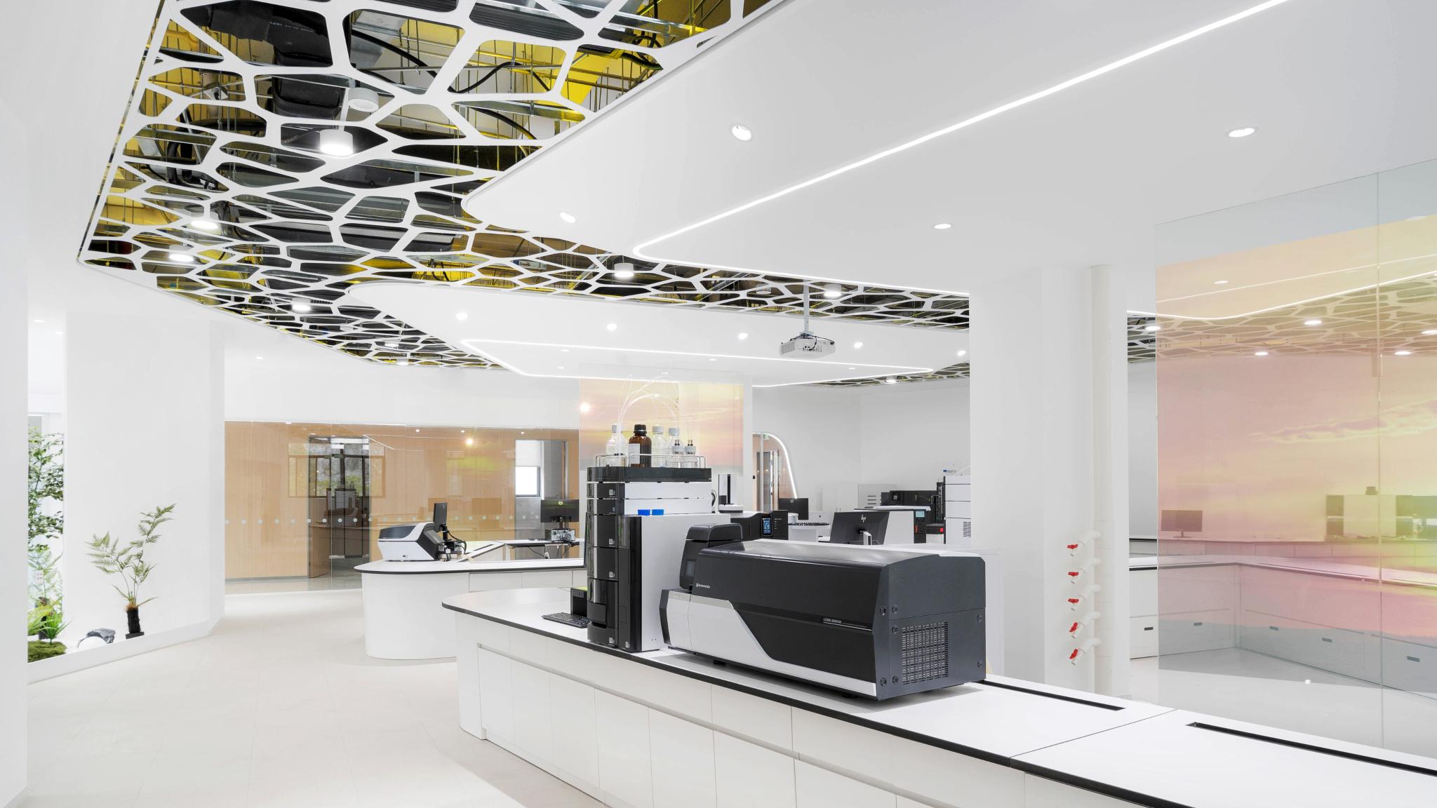 Nature-Inspired Innovation Lab