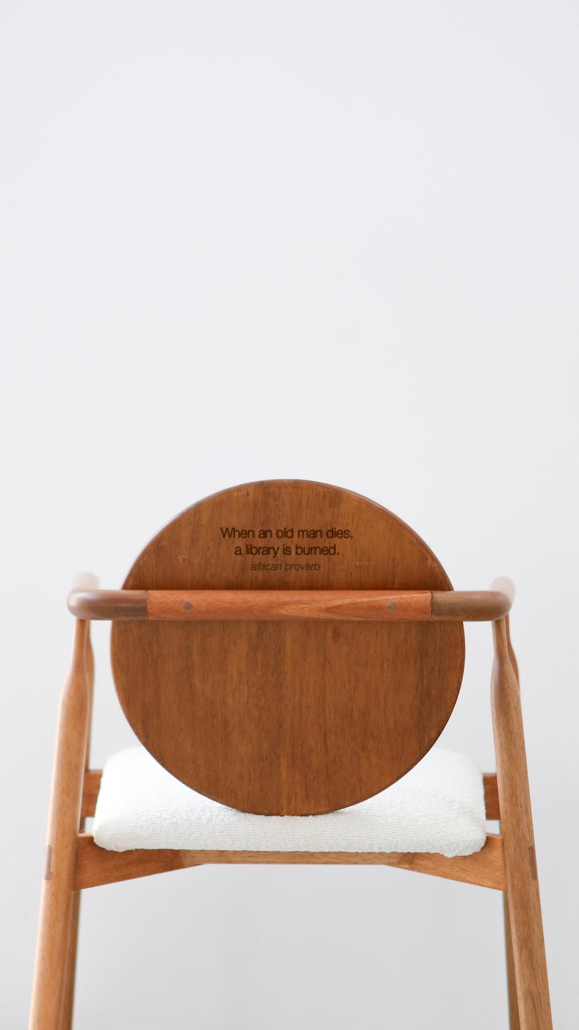 Gil.ó Chair