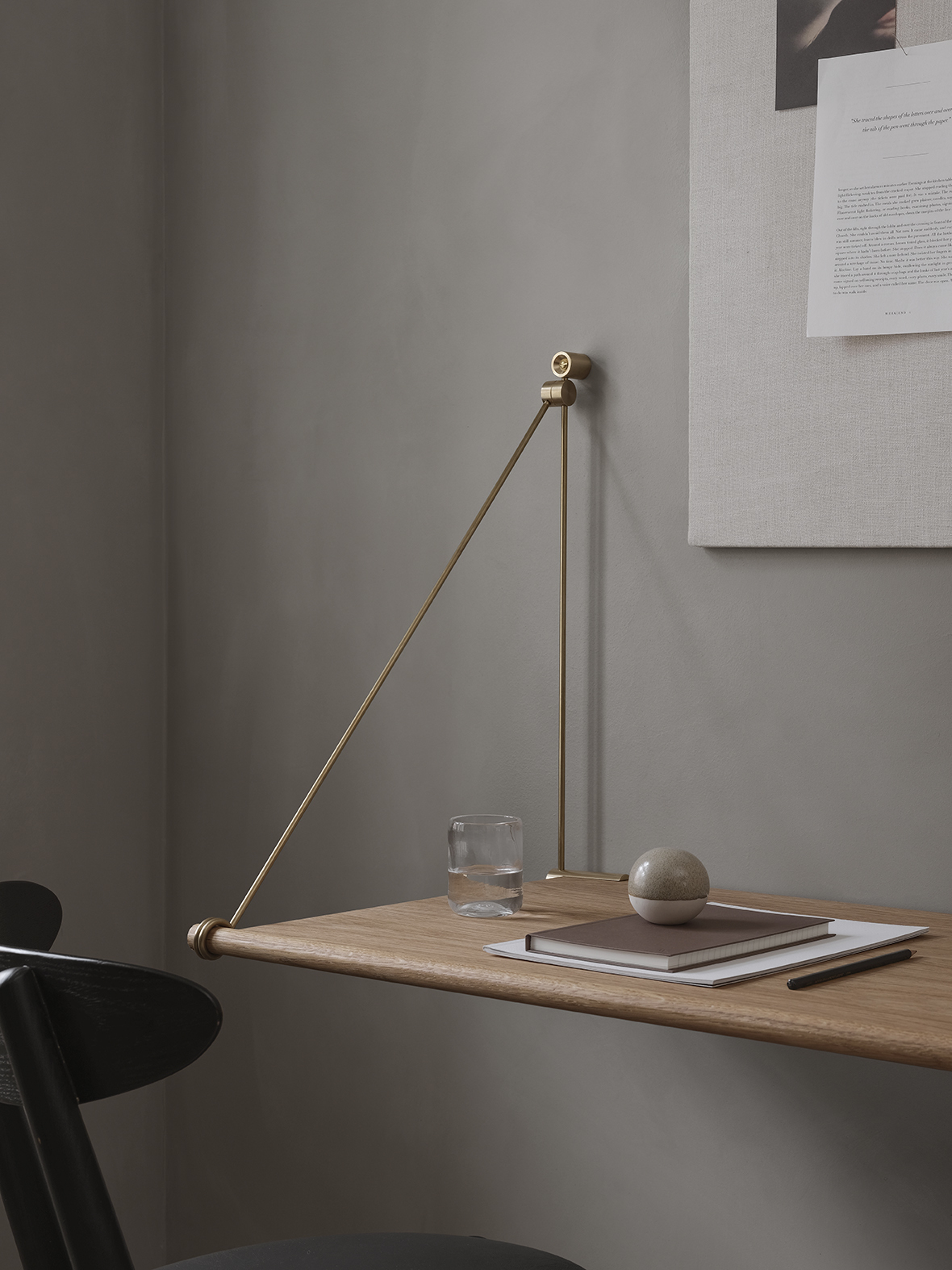 The Loop Desk - Sustainable, foldable & elegant design