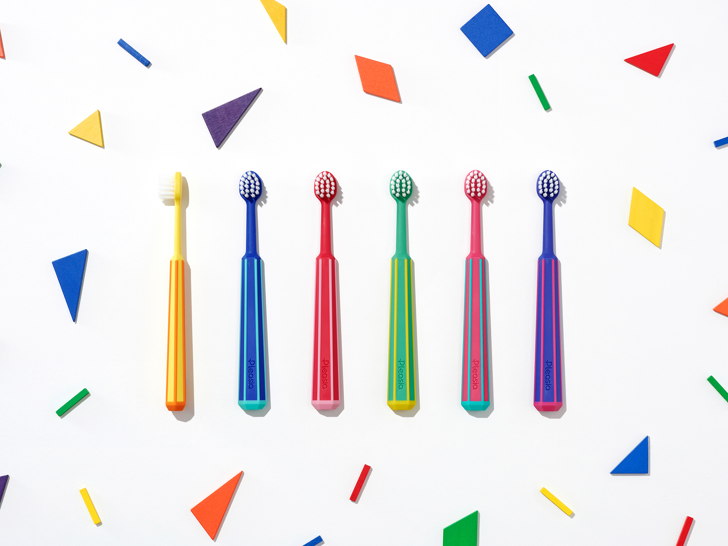 Plesia Kids Color Blocks Toothbrush