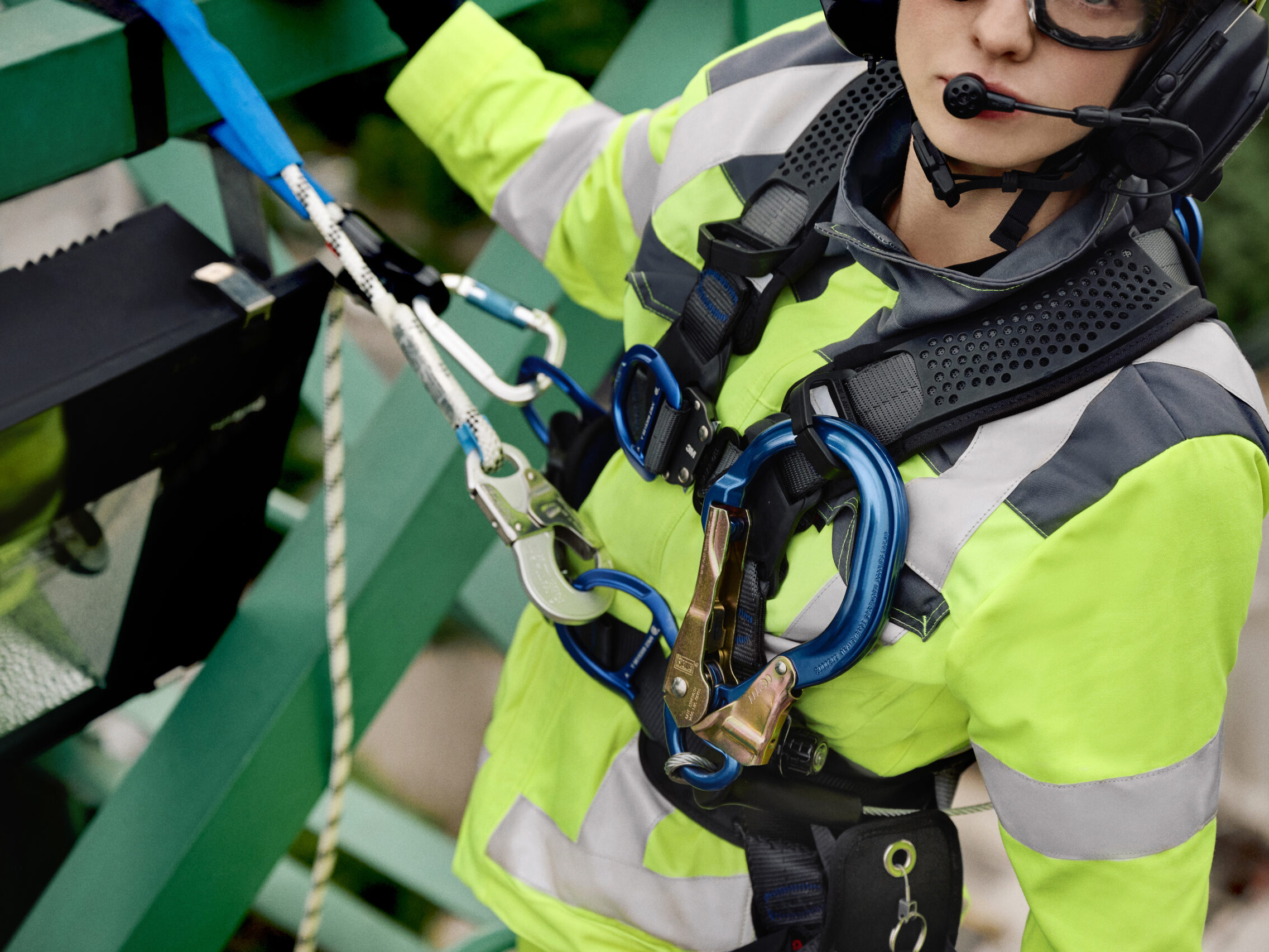 3M™ DBI-SALA® ExoFit™ XE harness series