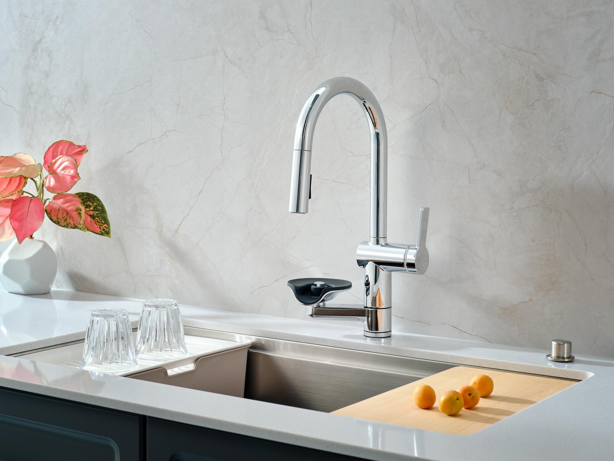 KOI Cup Rinsing Kitchen Faucet